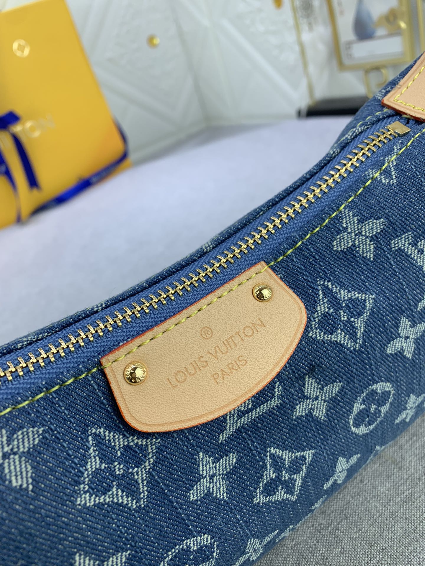 Louis Vuitton M82949 Hills Pochette Monogram Denim Denim Cowboy Shoulder Bags Size 20.5*6*16cm