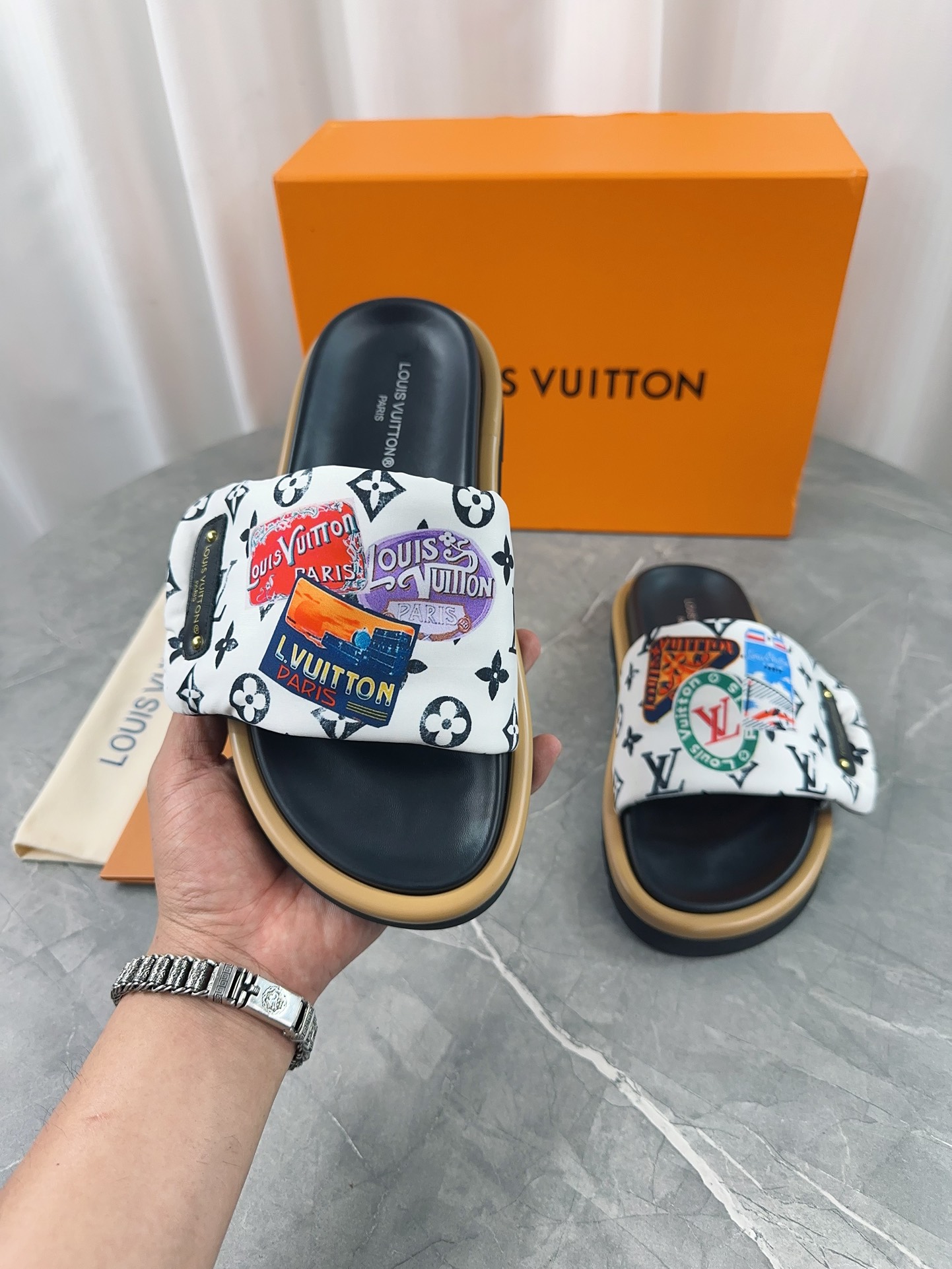 Louis Vuitton 2024ss Pool Pillow Comfort Slippers Size 36-45