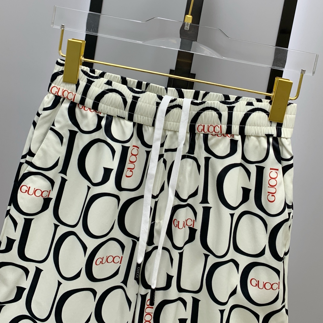 Gucci Sommeranzug Size M-XXL