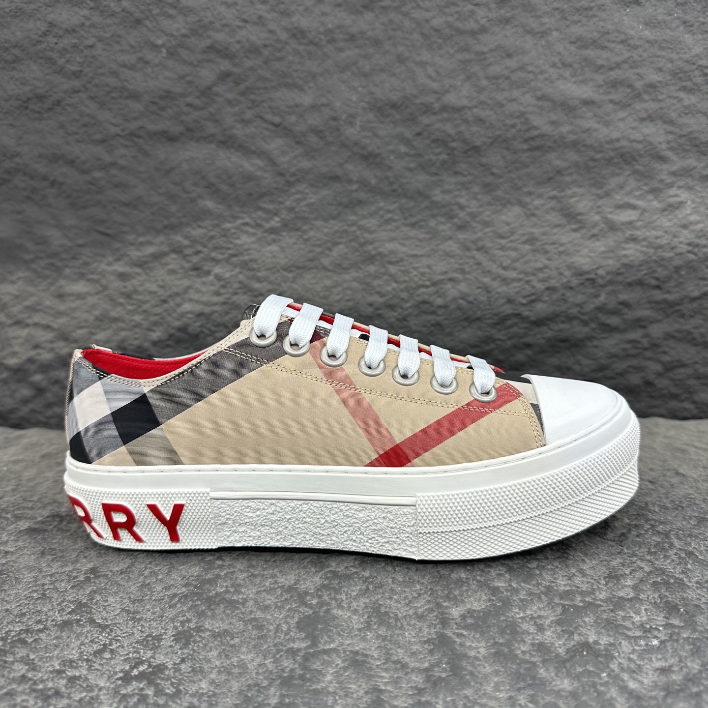 Burberry Sneaker Size 36-45