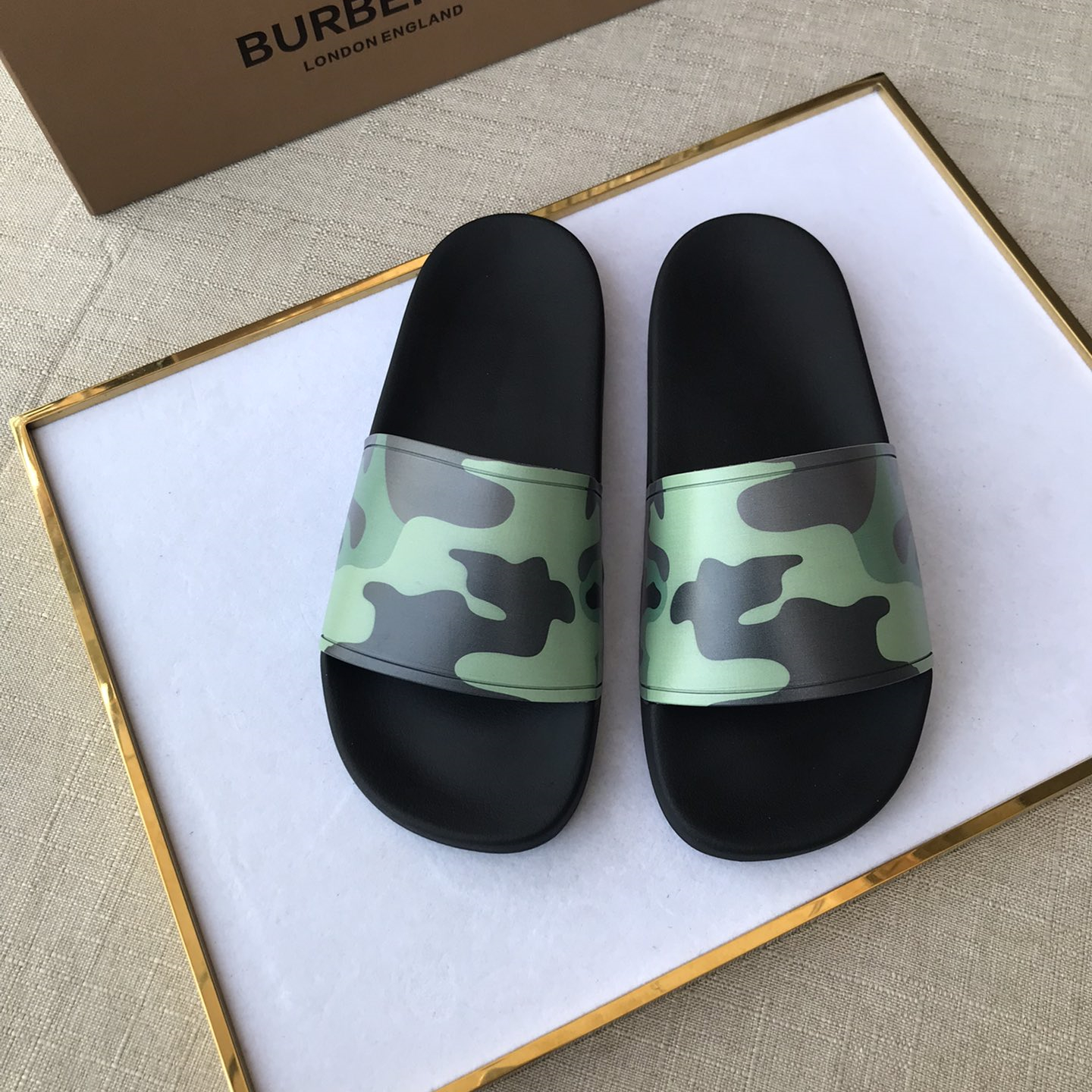 Burberry Mens Women Sandals Gr. 36-46