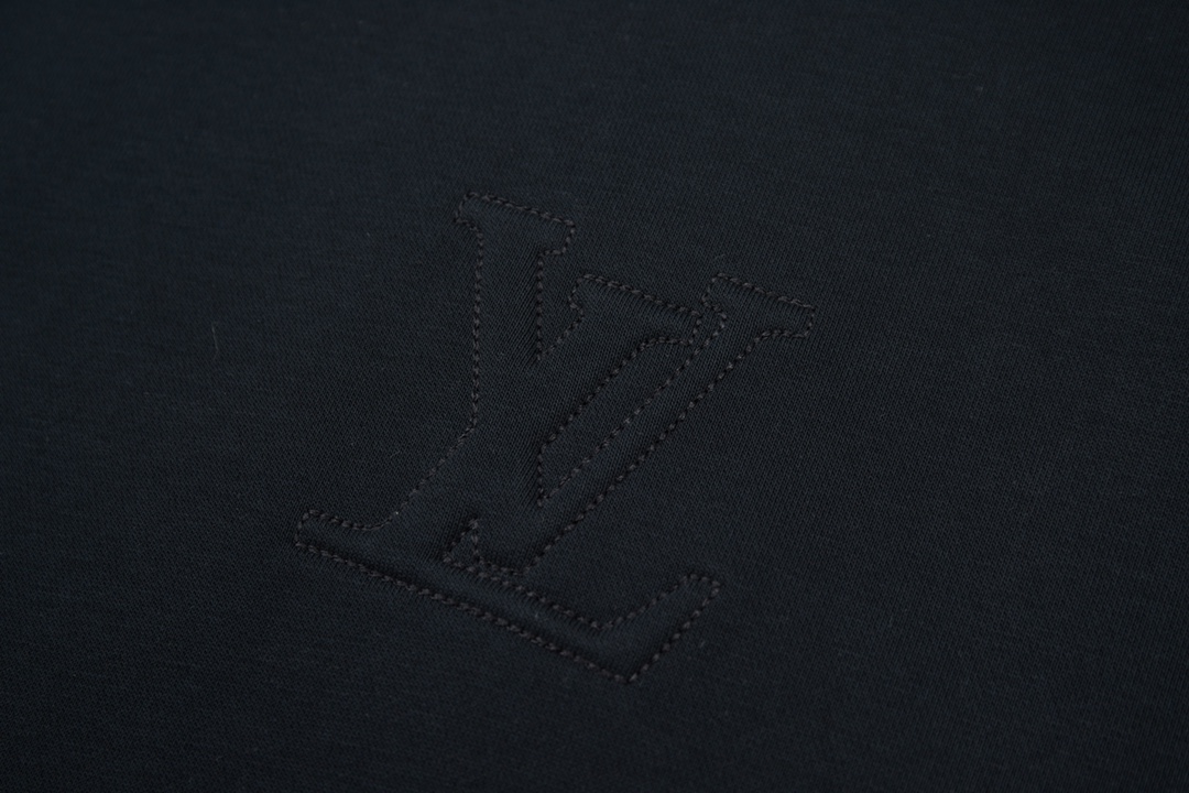 Louis Vuitton Unisex Sweatshirt Size S-XL