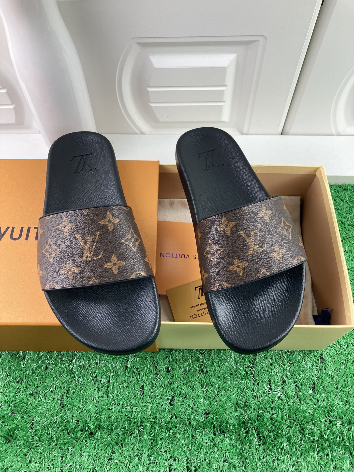 Louis Vuitton 2024ss Candy Series Slippers Size 36-45