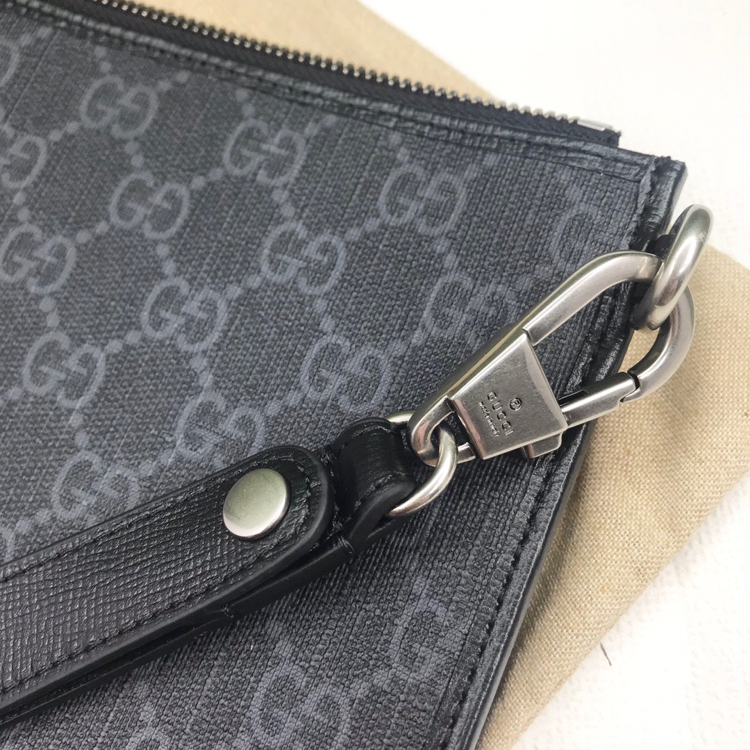 Gucci Pouch with Interlocking G Size 30.5*21*1.5cm Style 672953