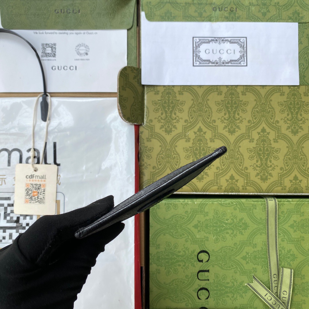 Gucci GG Card case with Interlocking Size 10*7cm Style: 673002