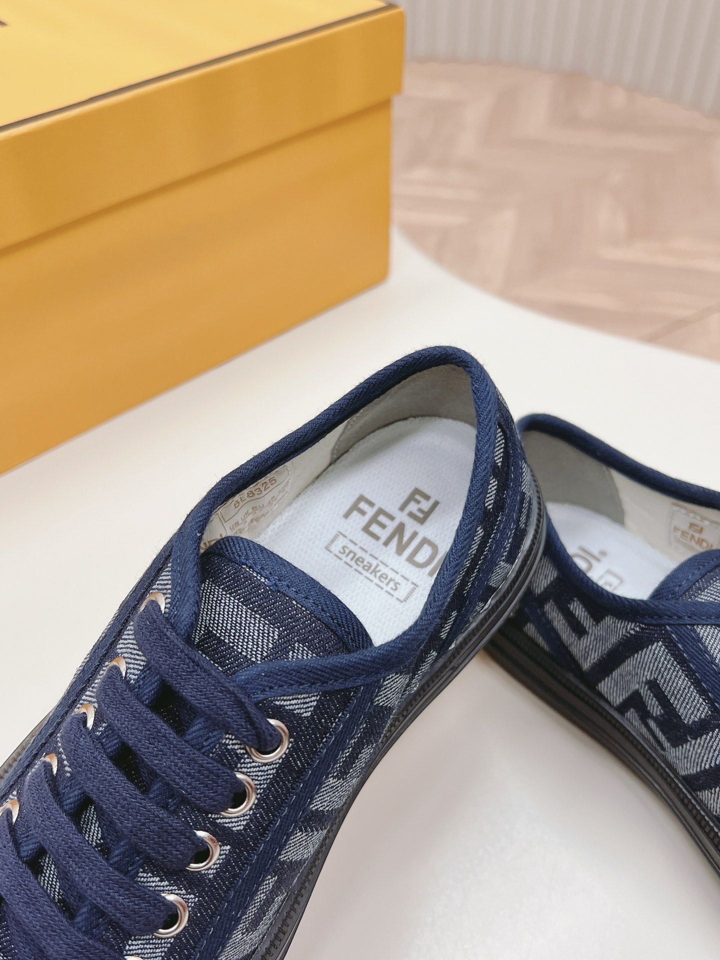 Fendi 2024ss New arrival Sneaker Size 36-40