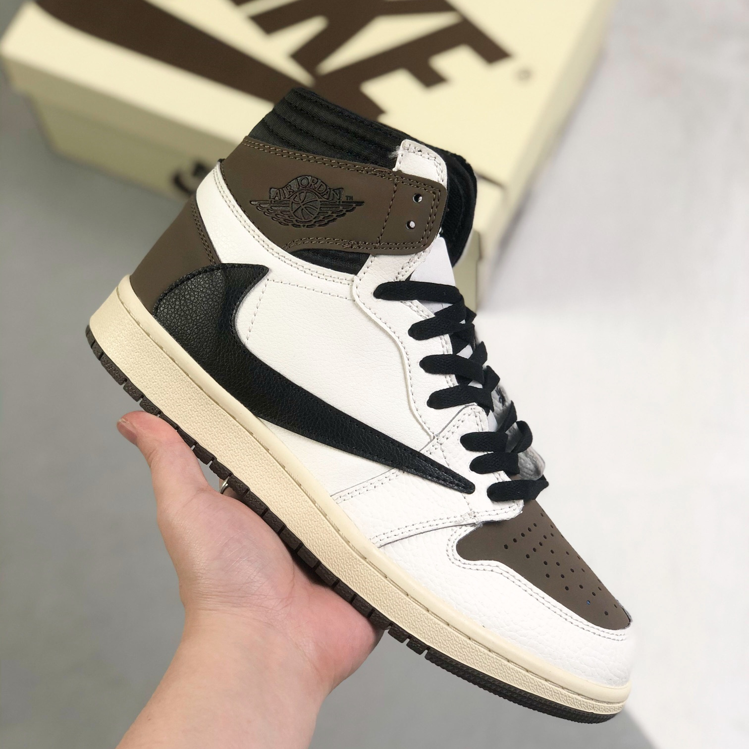 Nike Air Jordan 1 x Travis Scott High Top Sneaker Shoes Gr. 36-46