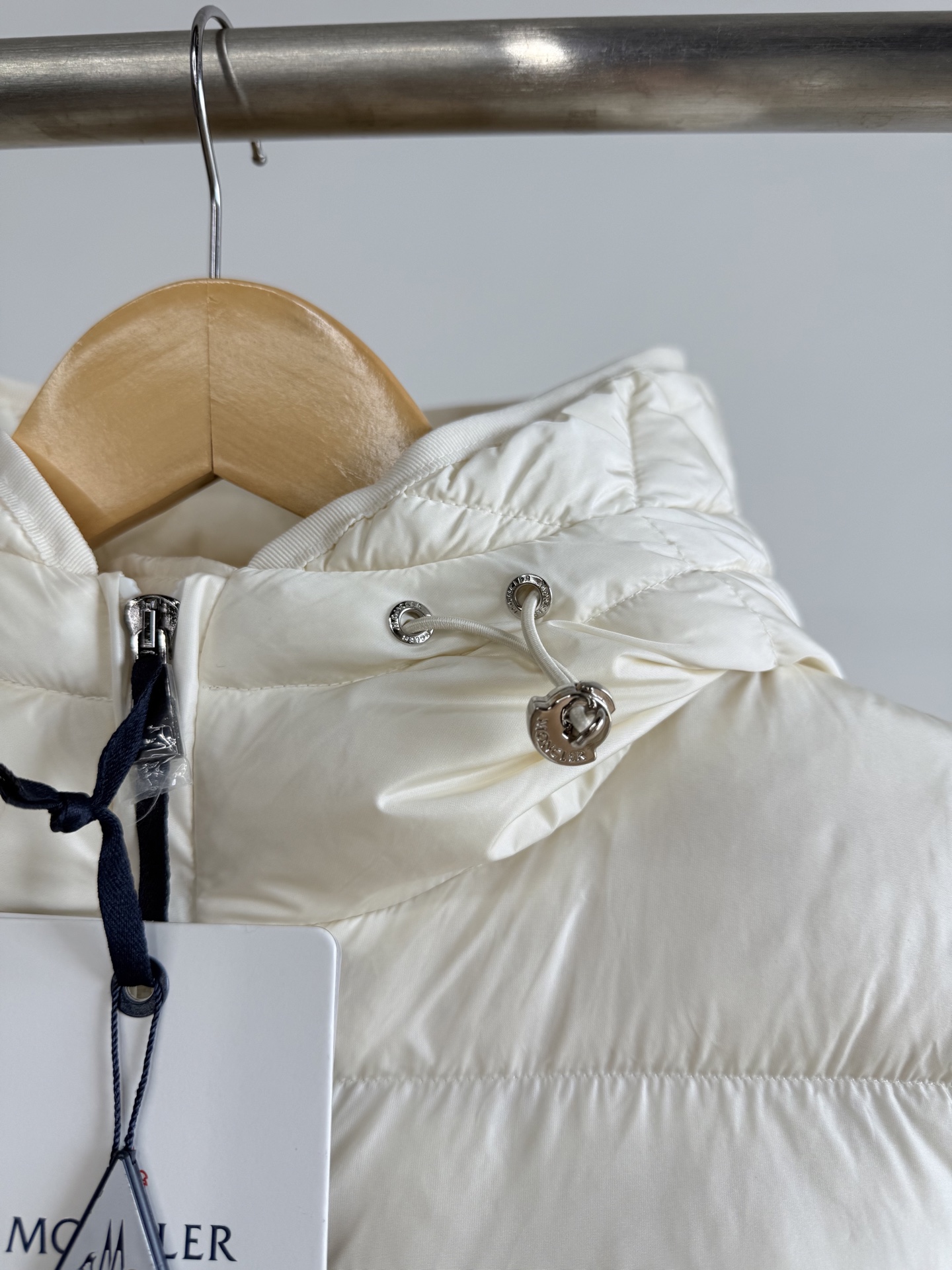 Moncler Avoce Women Down Jacket Size S-XL