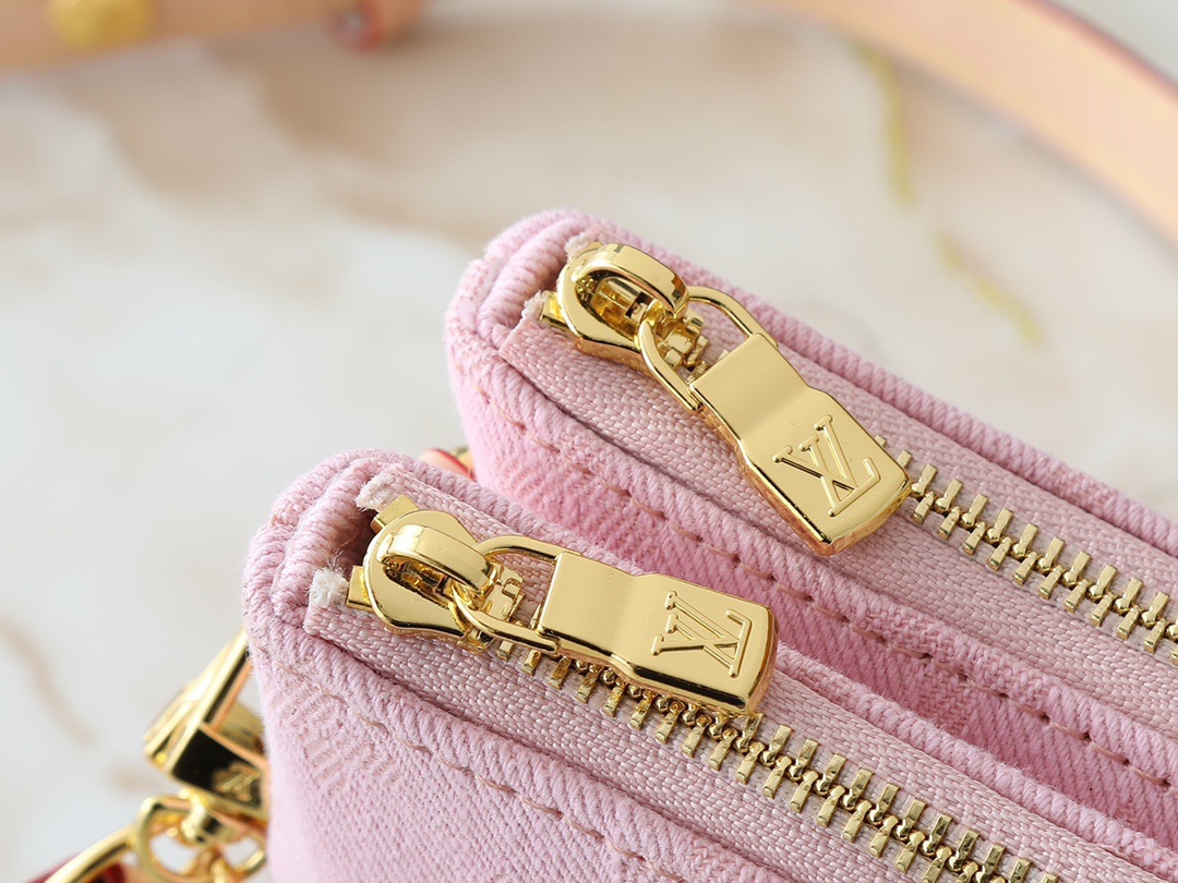 Louis Vuitton M14159 Liv Pochette Denim Cowboy Shoulder Bag Size 24.5*13.5*6.5cm