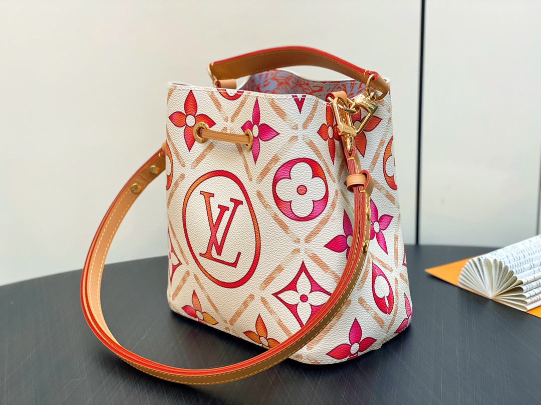 Louis Vuitton M25315 Néonoé BB Shoulder Bag Size 20*20*13cm