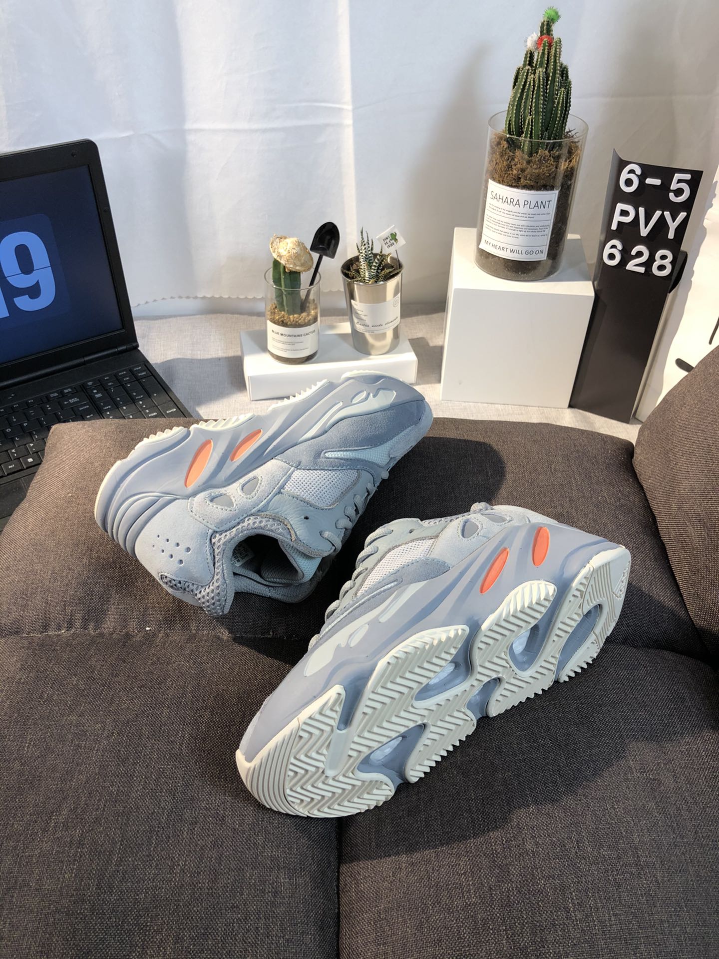 Yeezy 700 Boost Mens/Women's Sneakers Shoes 36 - 45