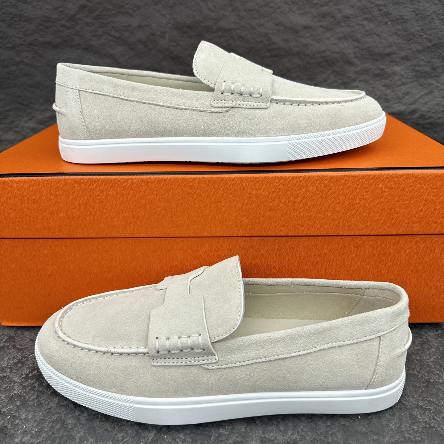 Hermes Job Unisex Loafers Size 35-46