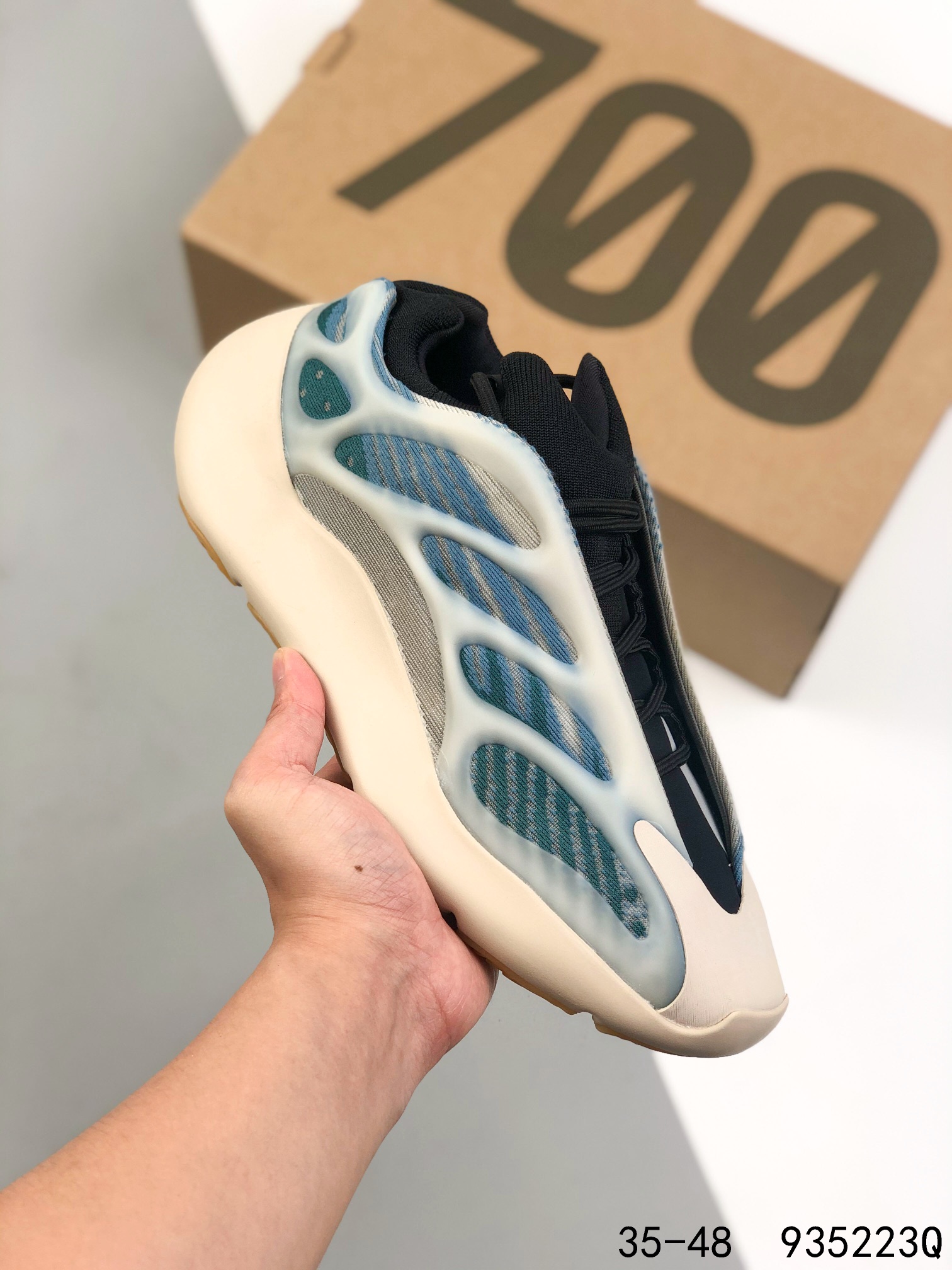 Yeezy 700 V3 Mens/Women's Sneakers Shoes 35 - 48