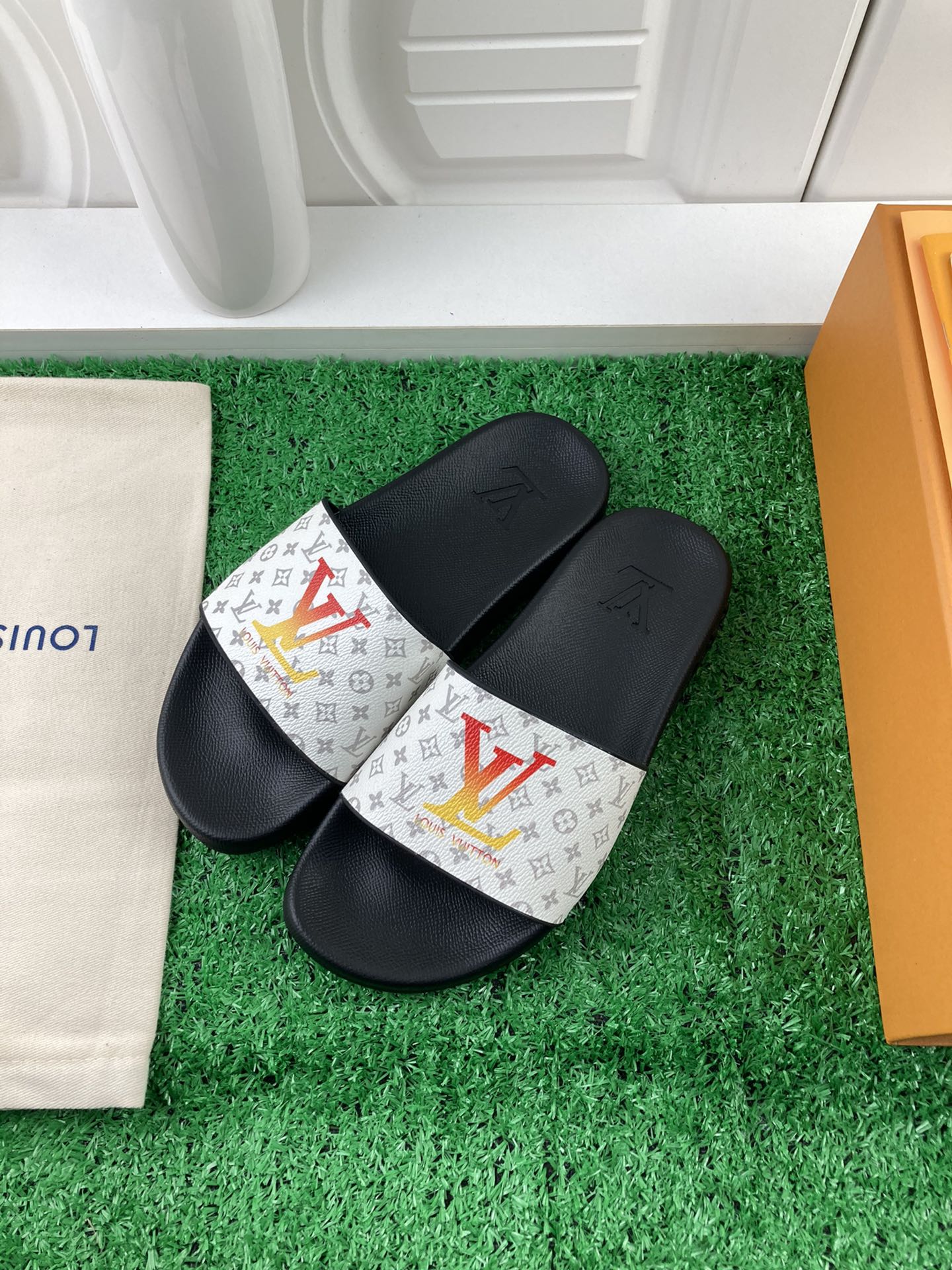 Louis Vuitton 2024ss Candy Series Slippers Size 36-45