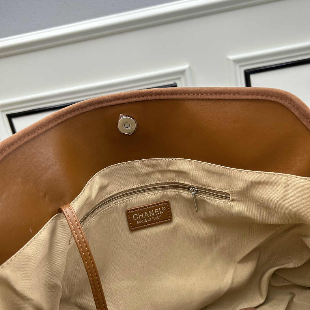 Chanel Women Shoulder Bags 47*30*13cm