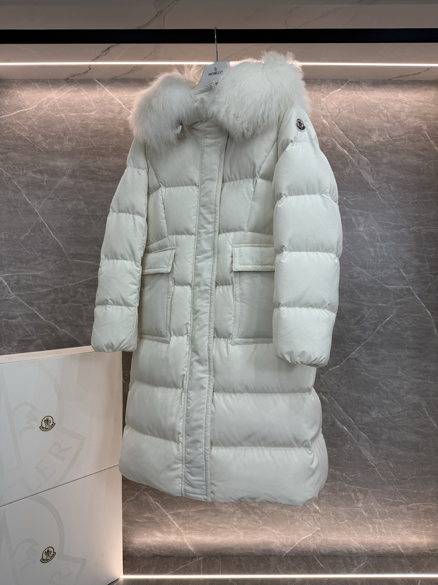 Moncler 25ss Bellevue Women Down Jacket Size 0-3