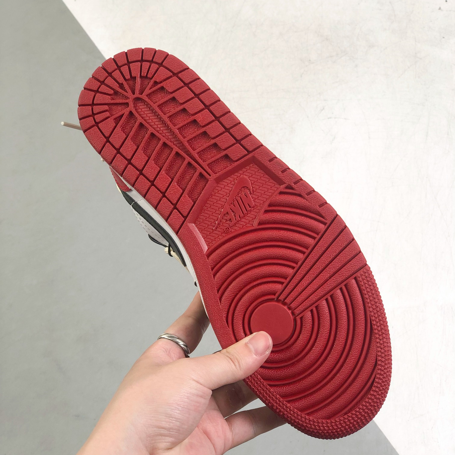 Nike Air Jordan 1 x OFF White Low Top Sneakers Shoes Gr. 36-46