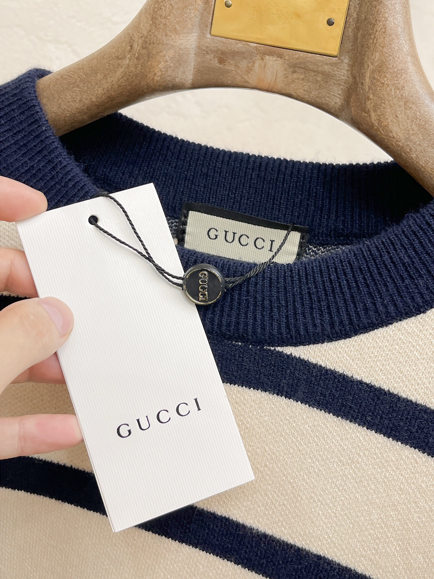 Gucci Unisex Sweatshirt Size M-XXXL