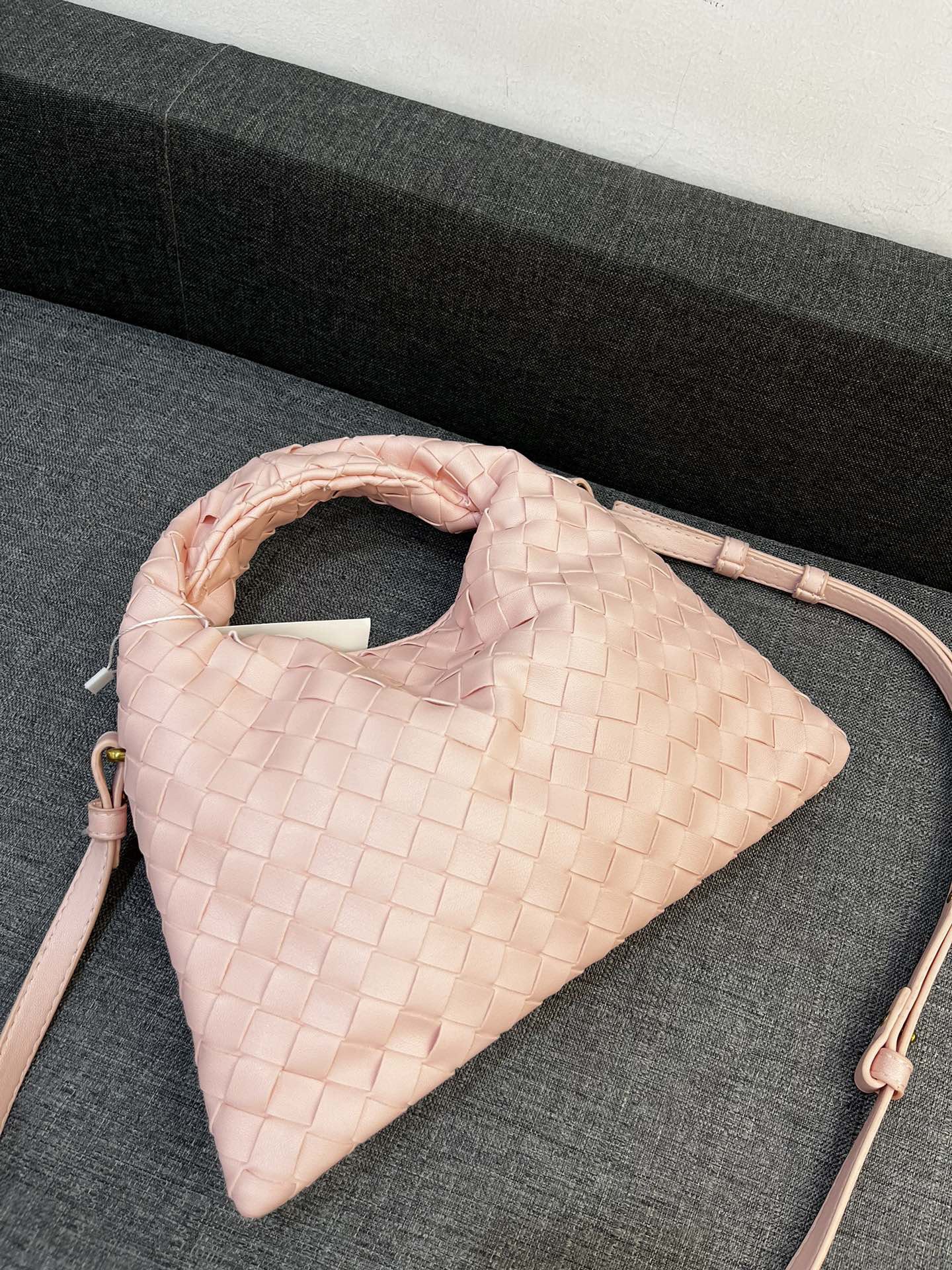 Bottega Veneta HO Shoulder Bags 28*17cm