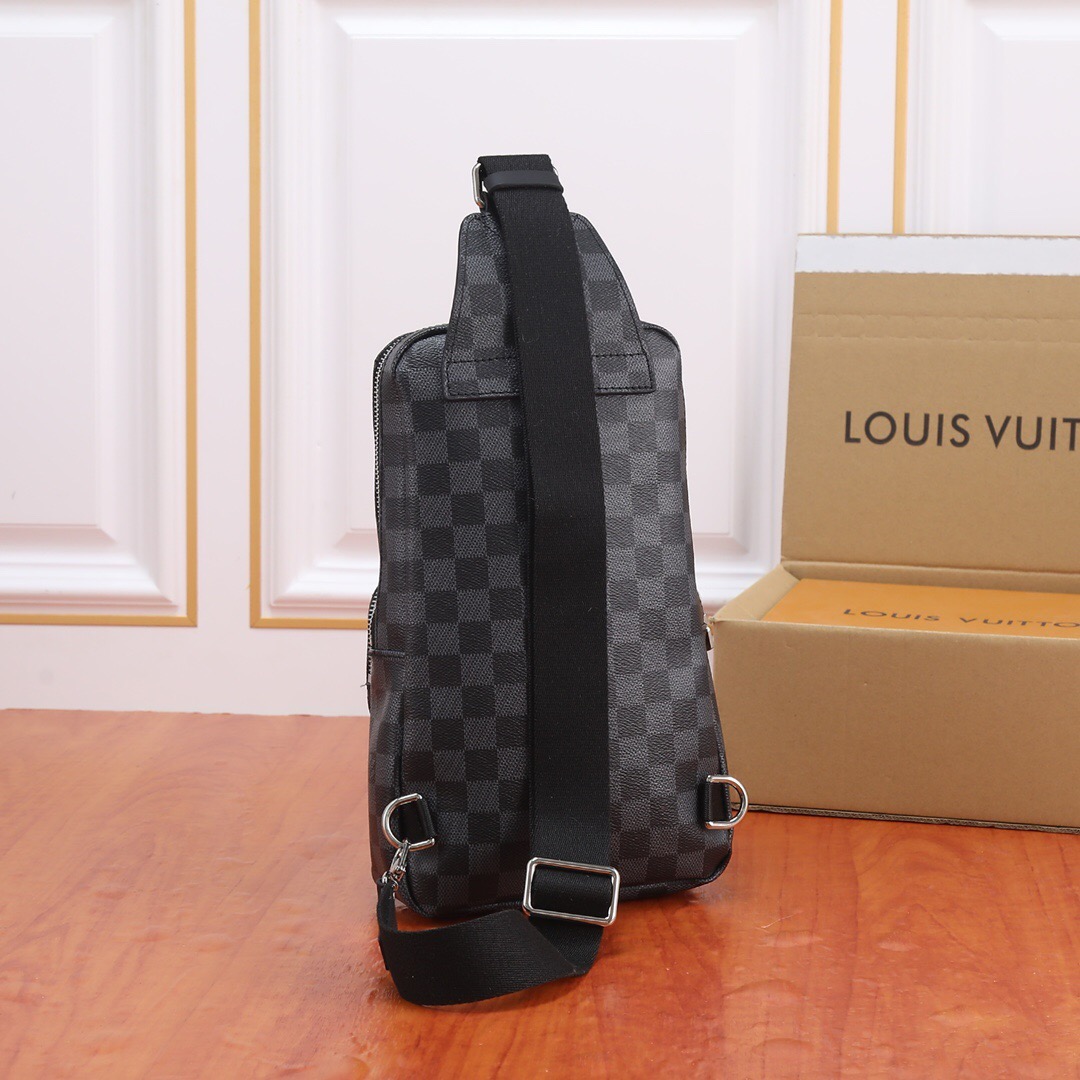 Louis Vuitton N41719 avenue Men Bags Size 20*31*10cm