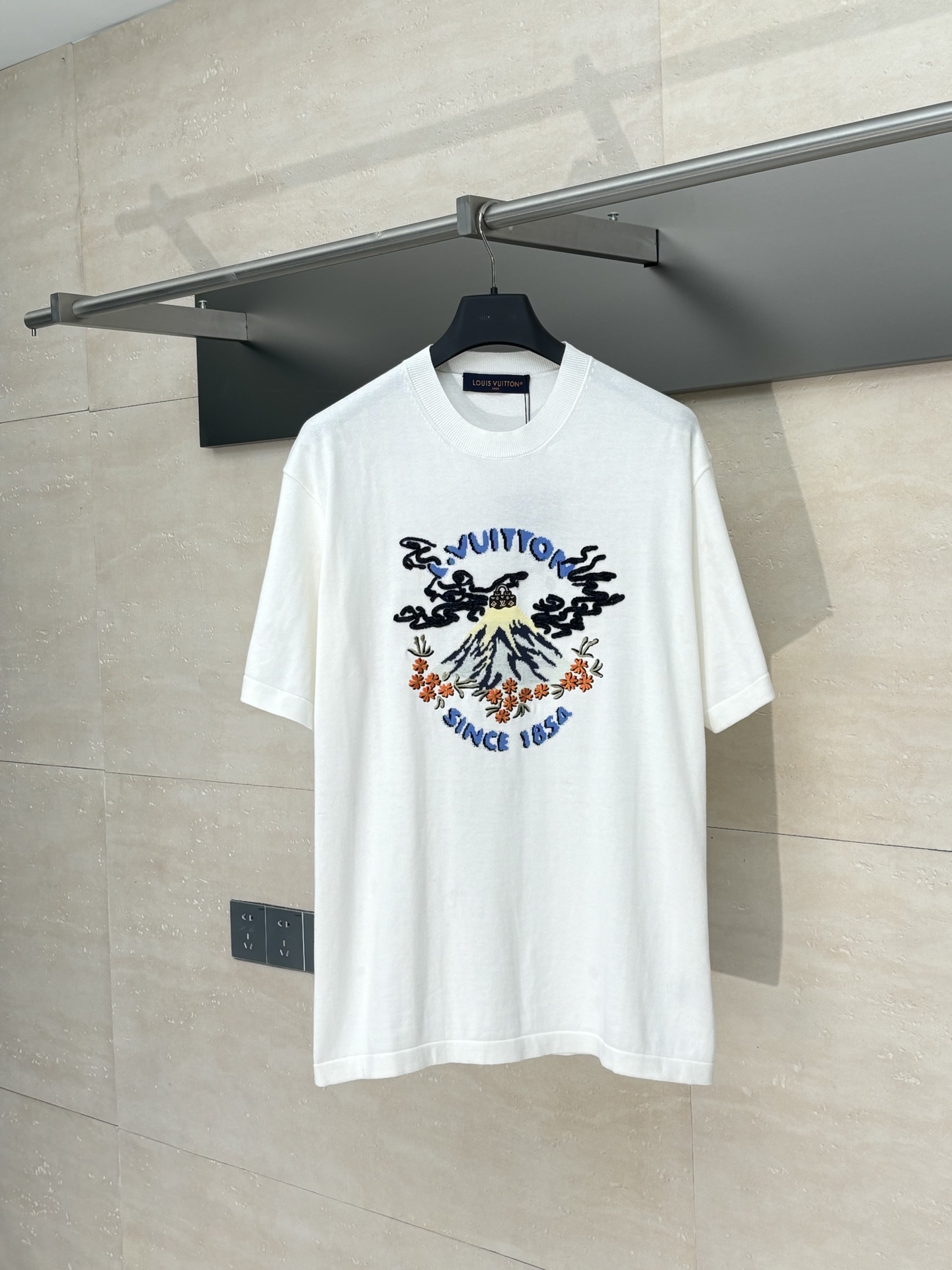 Louis Vuitton x Nigo 2025 New  T Shirt Size S-XL