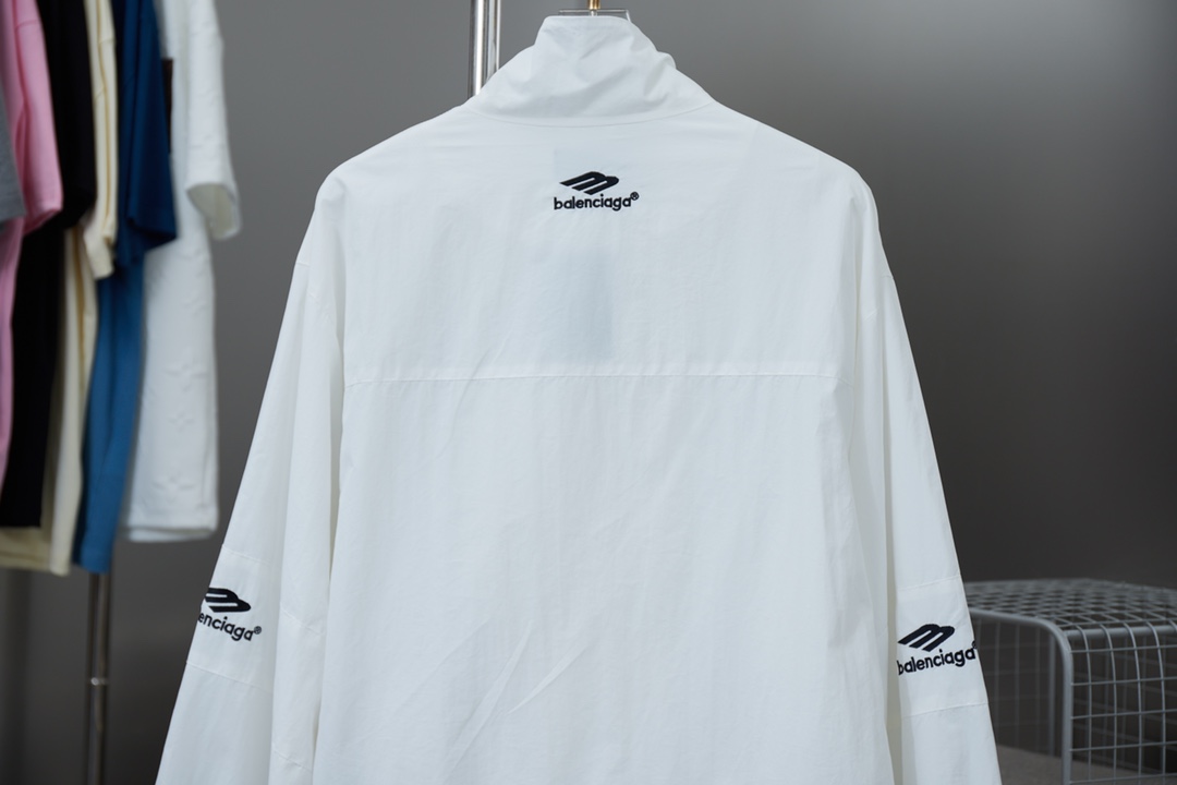 Balenciaga Waterproof jacket Size S-XL