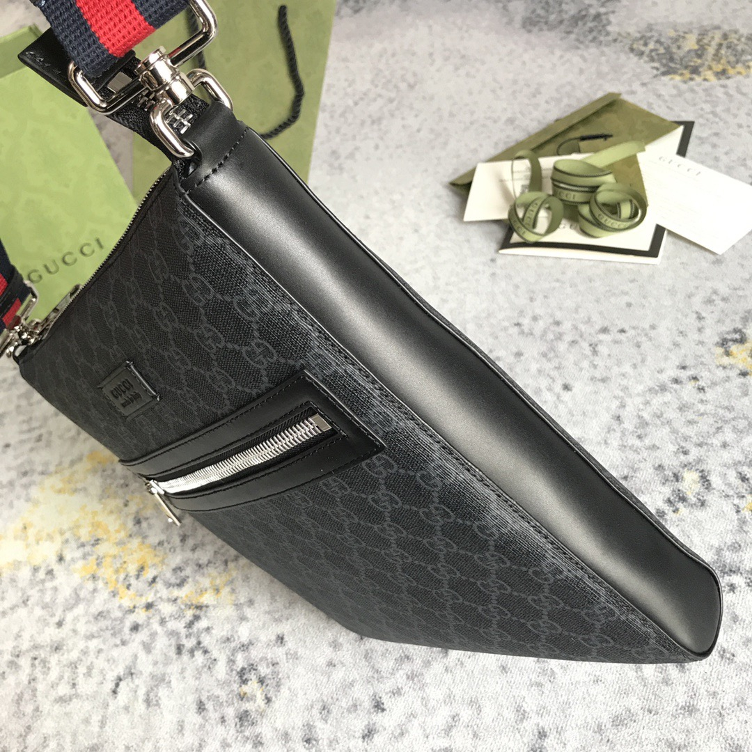 Gucci GG Supreme Black Messenger Bags for Men 2-Size