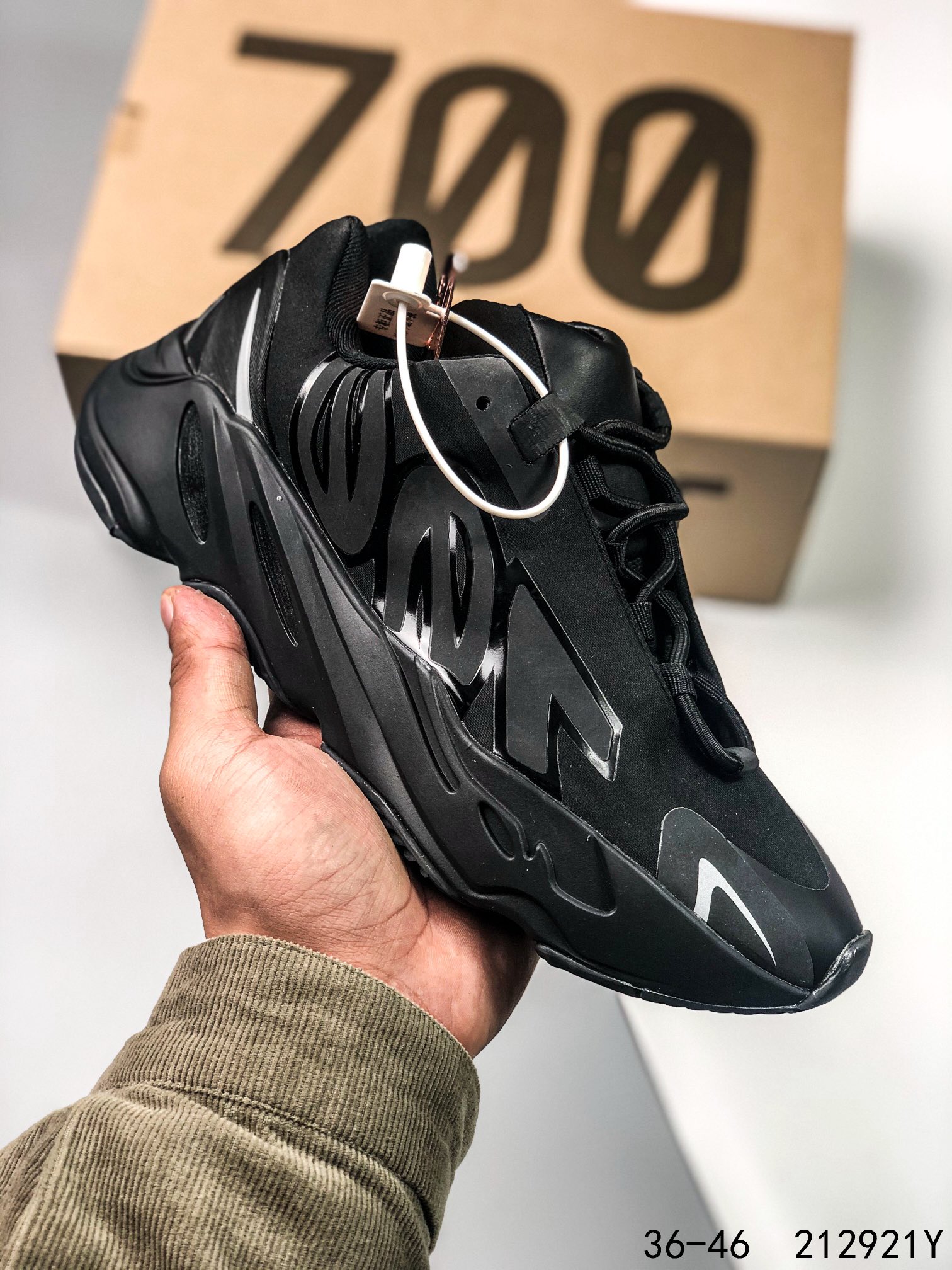 Yeezy 700 V2 Mens/Women's Sneakers Shoes 36 - 46