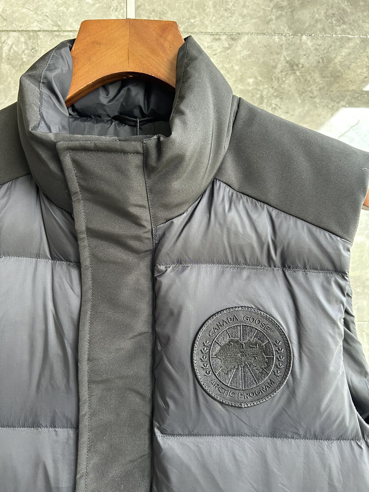 Canada Goose Paradigm Freestyle Vest-WD Men Winter Vest Size XS-XXL
