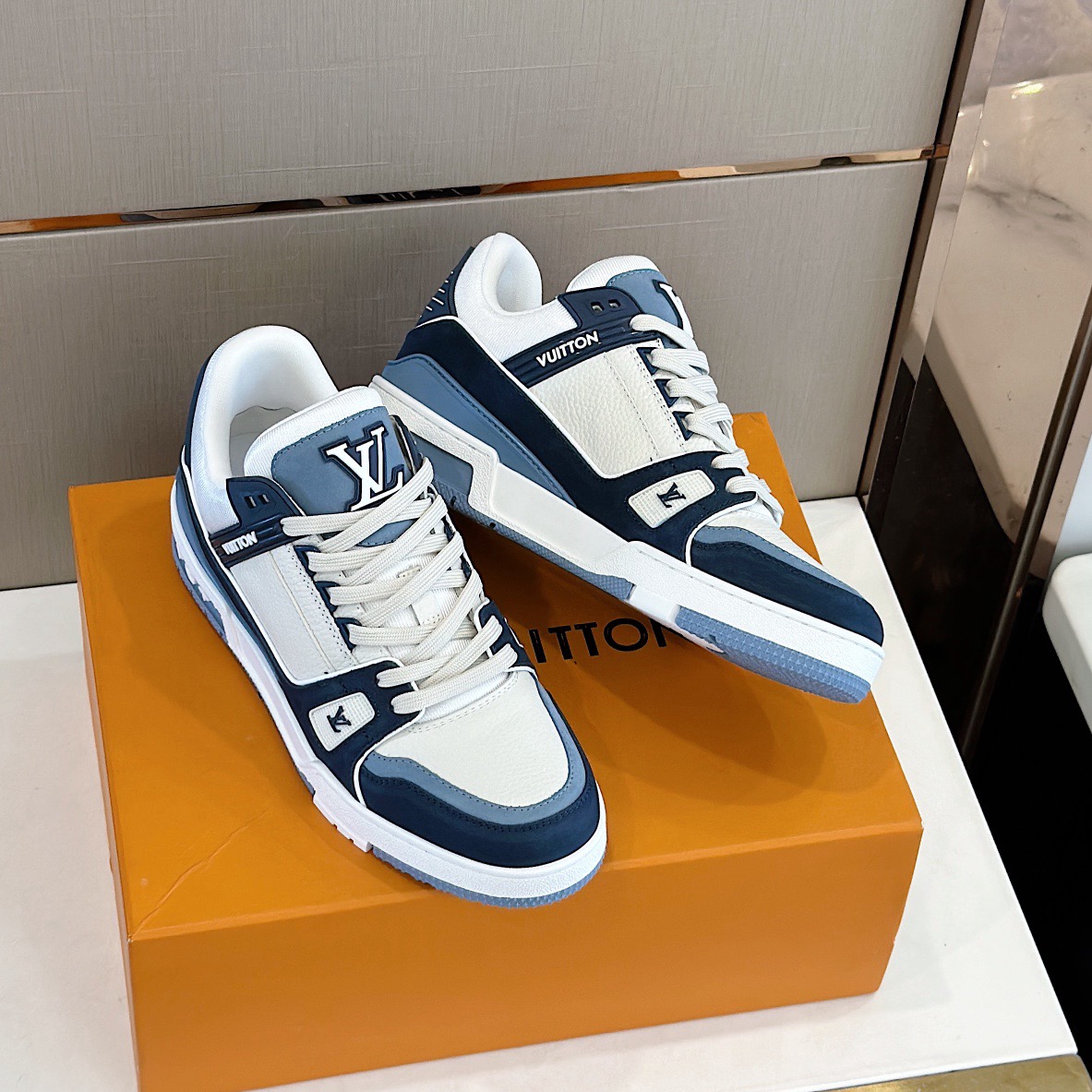 Louis Vuitton Trainer Sneaker size 39-46