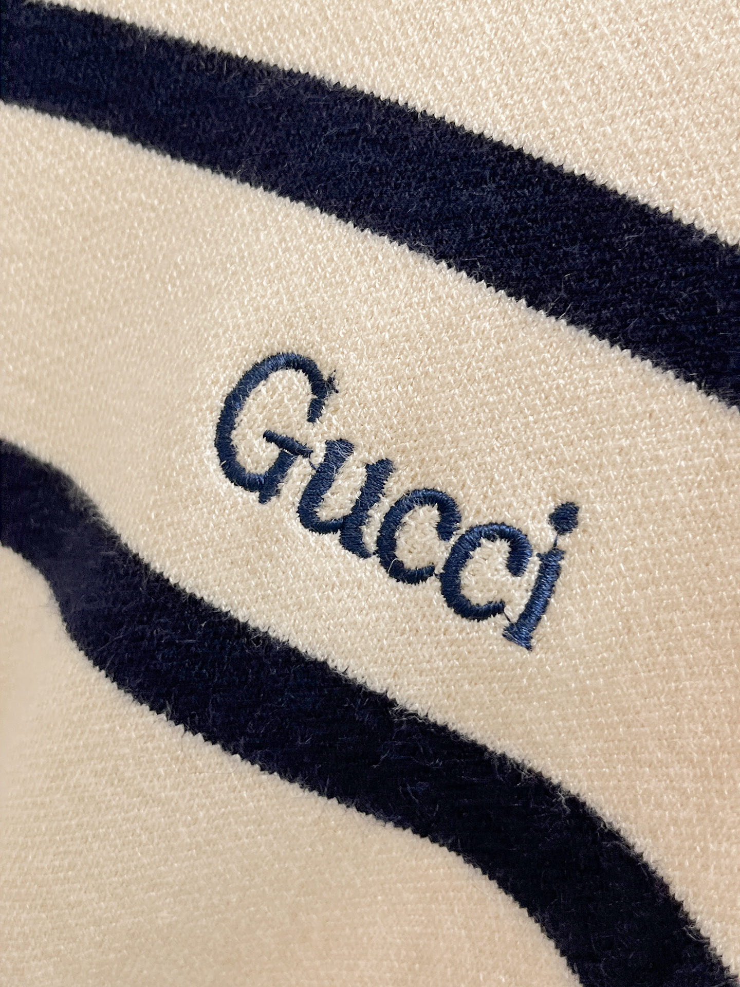Gucci Unisex Sweatshirt Size M-XXXL