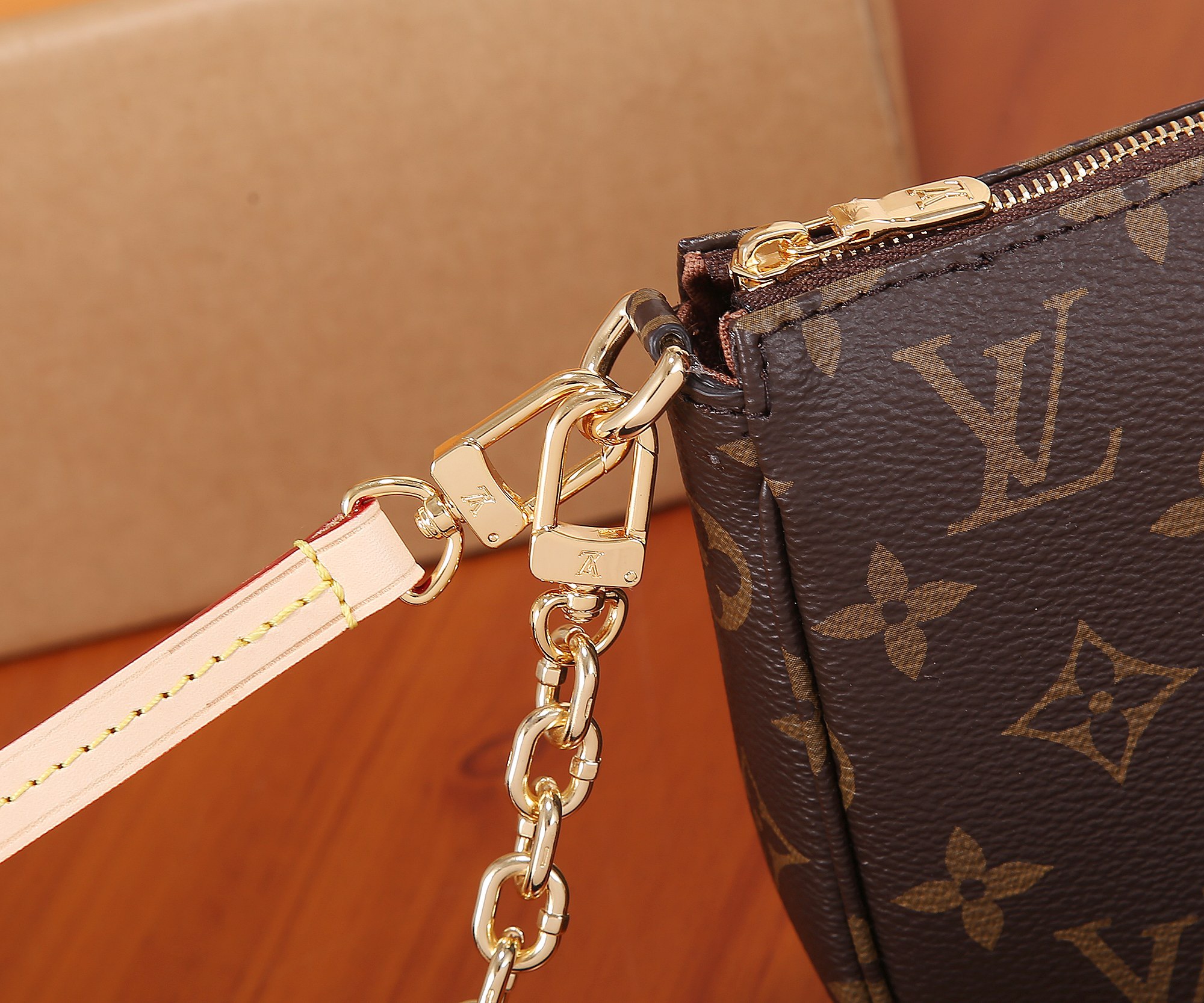 Louis Vuitton M82766 Pochette Accessoires Women Bags Size 23.5*13.5*4cm