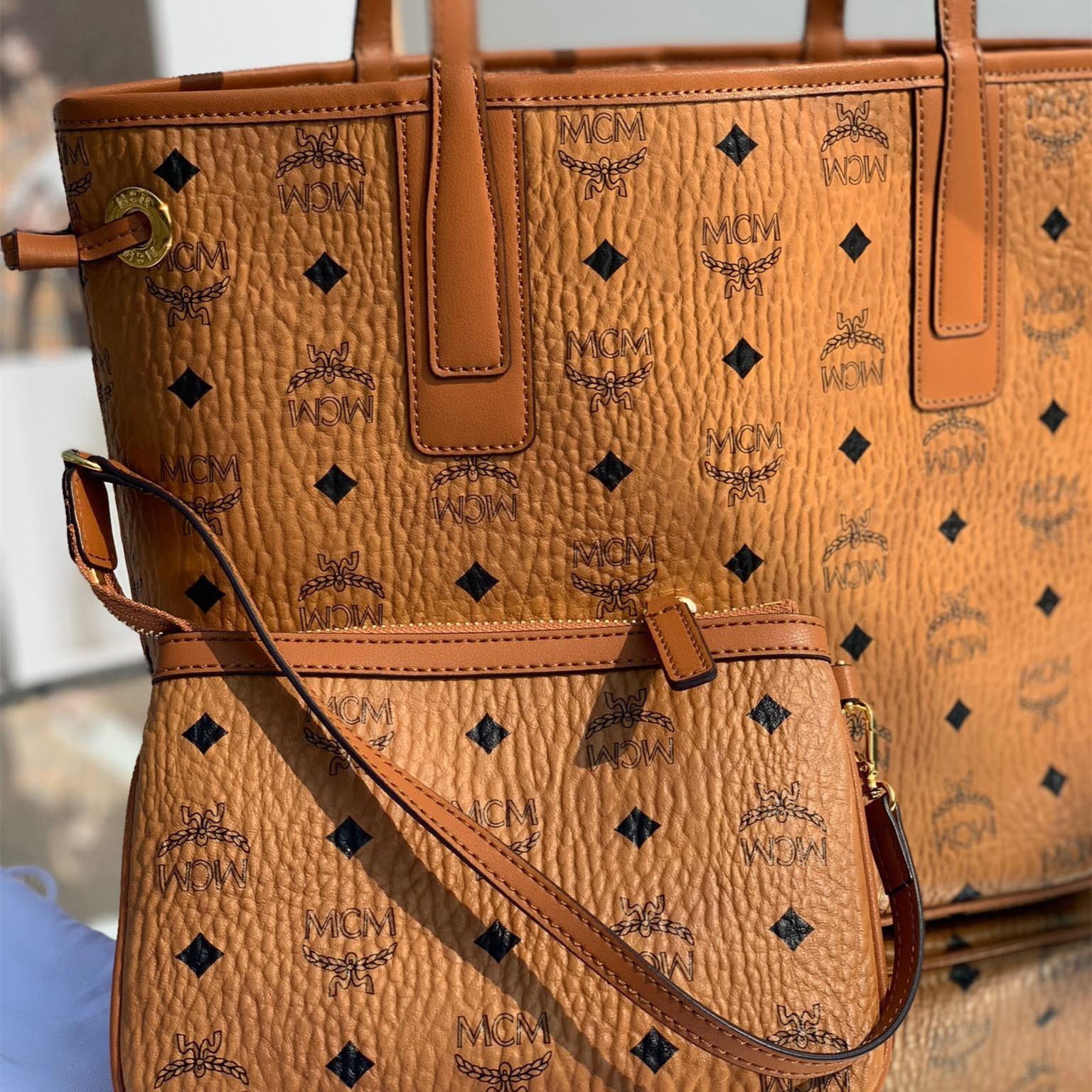 MCM Reversible Liz Shopper in Visetos Bags 37*31*25cm