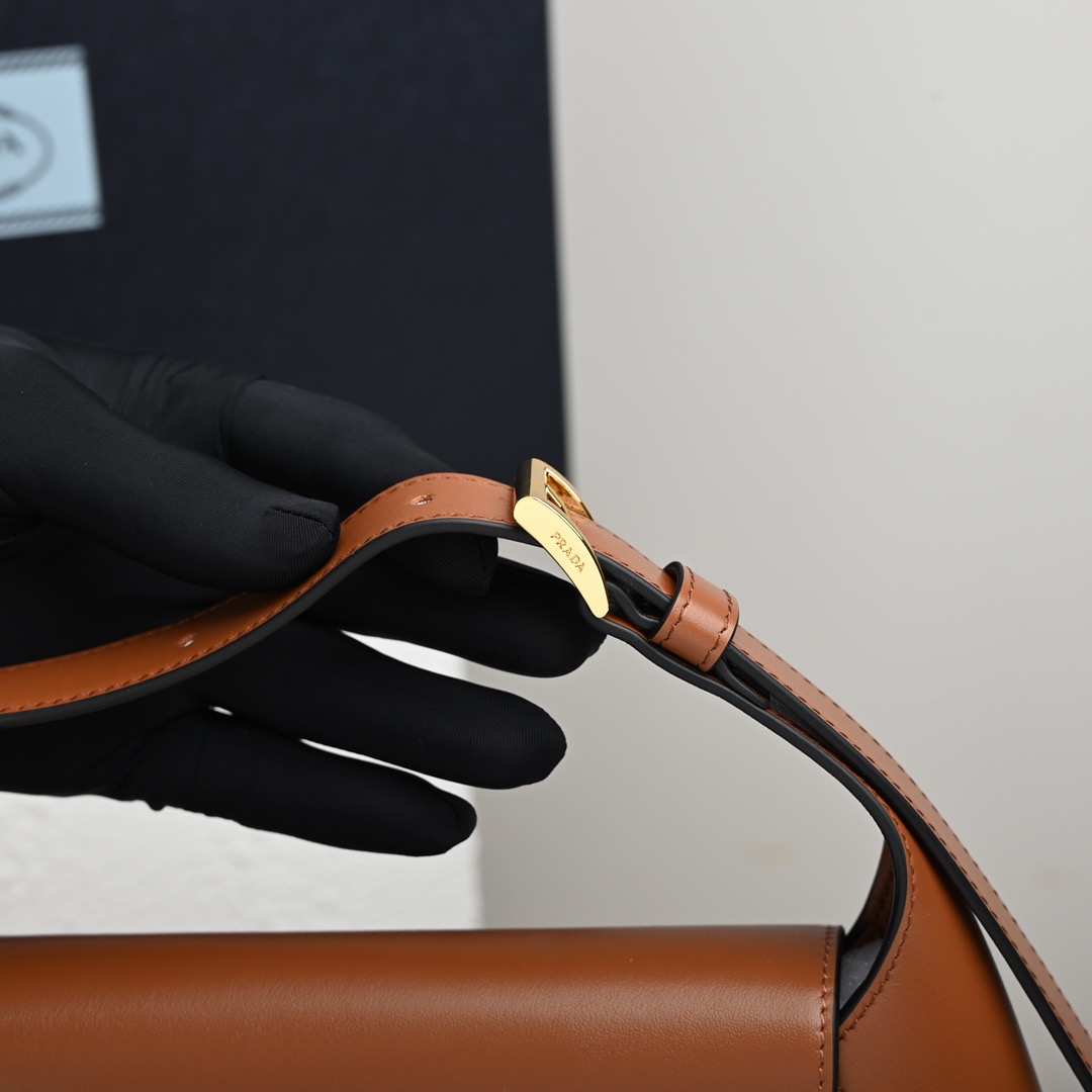 Prada 1BD358 Small Leather Shoulder Bags Size 25*15*5.5cm