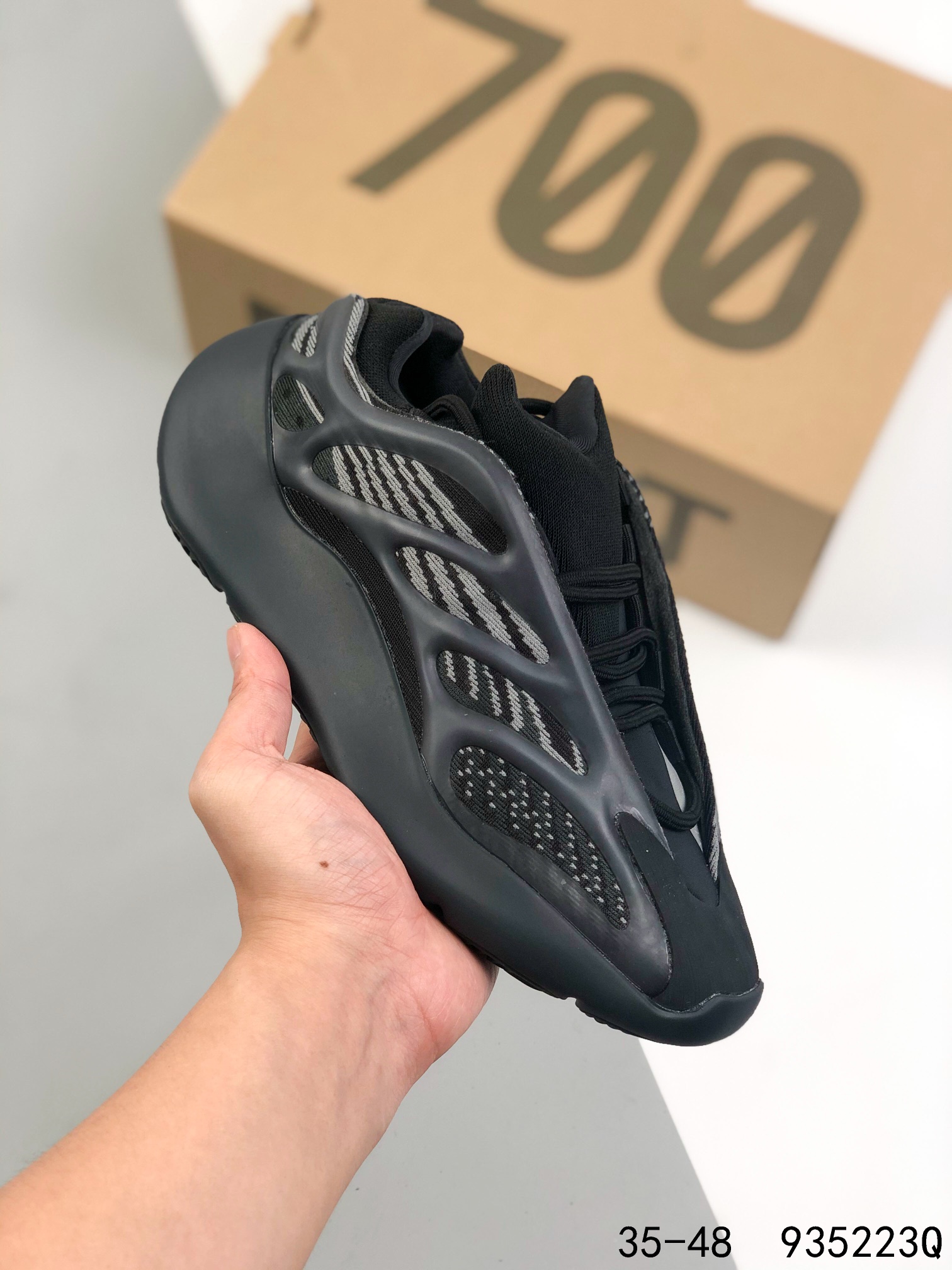 Yeezy 700 V3 Mens/Women's Sneakers Shoes 35 - 48