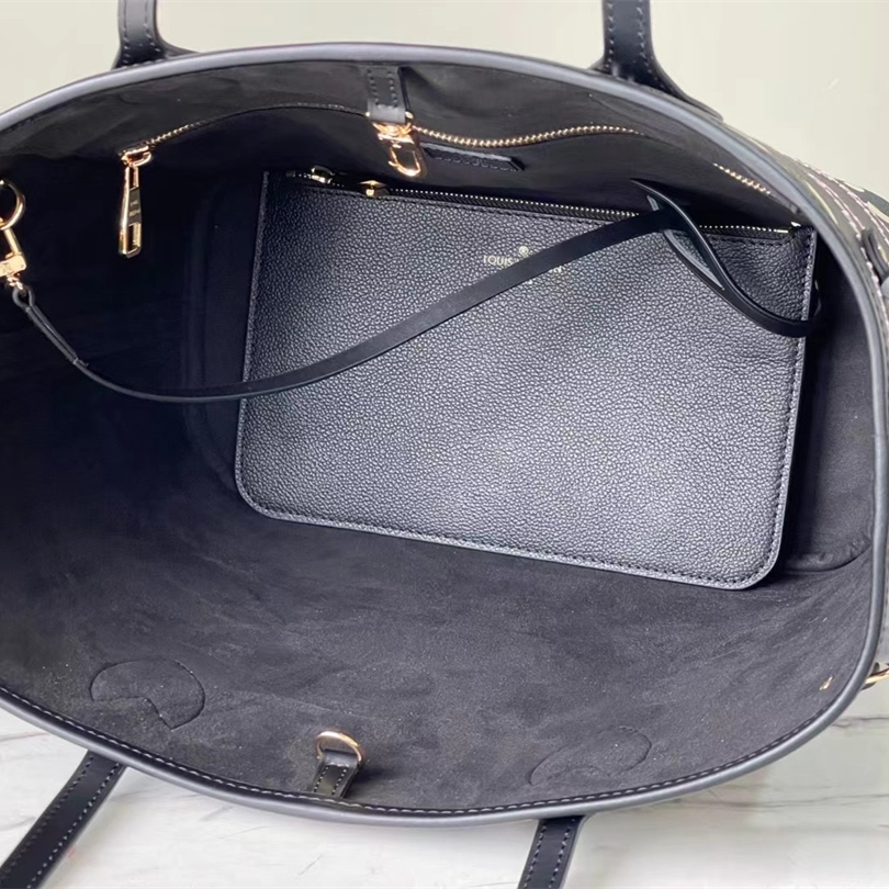 Louis Vuitton M46040 2022 Women Handbag 31*28*14cm