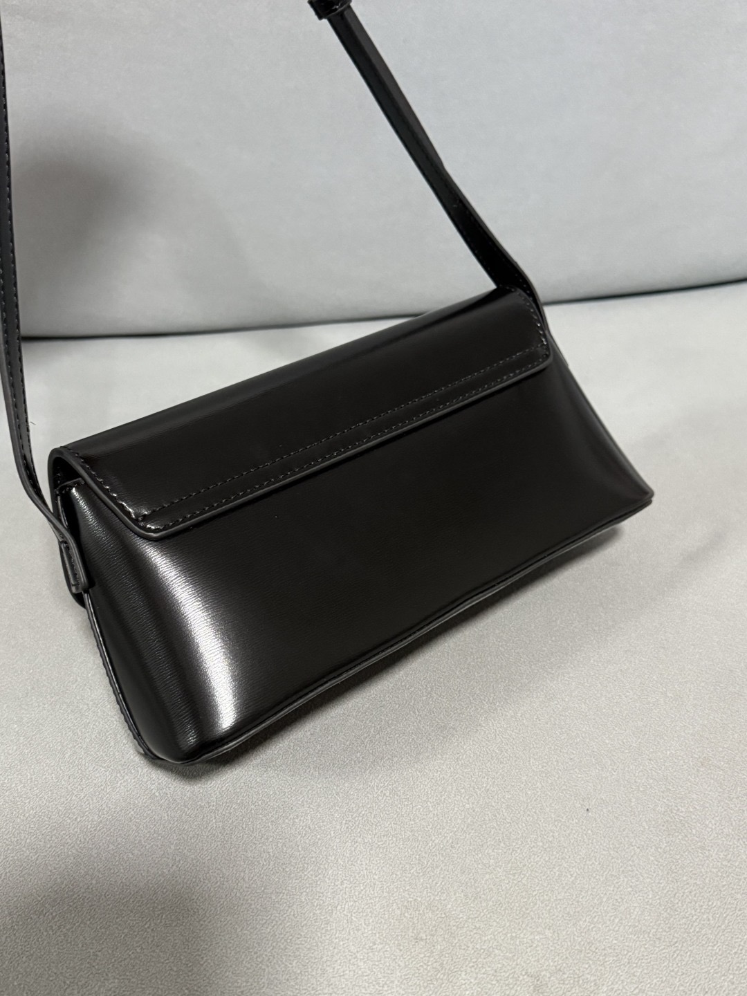 Celine 25ss Lulu Shoulder Bags Size 24*11.5*8cm