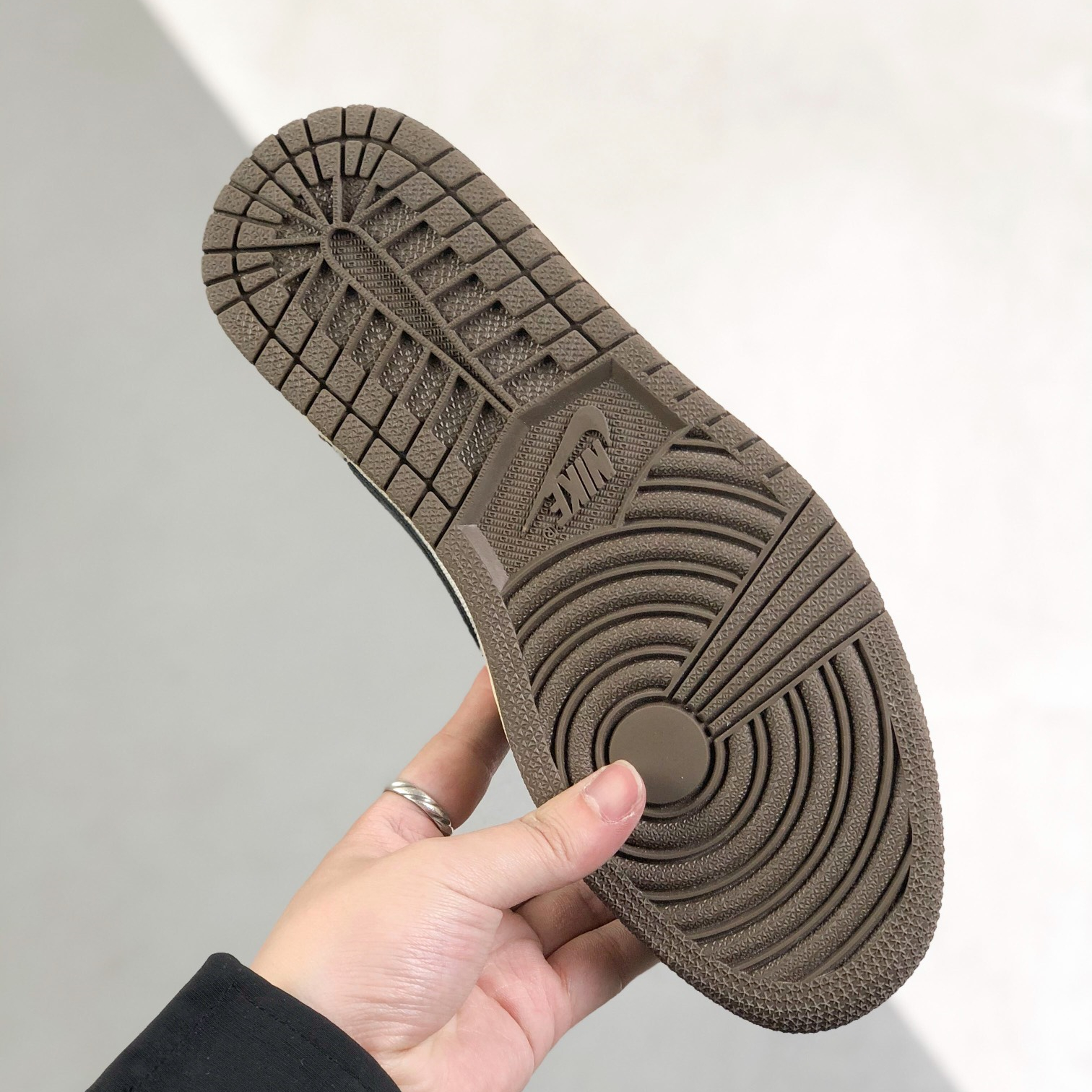 Nike Air Jordan 1 x Travis Scott Low Top Sneaker Shoes Gr. 36-46