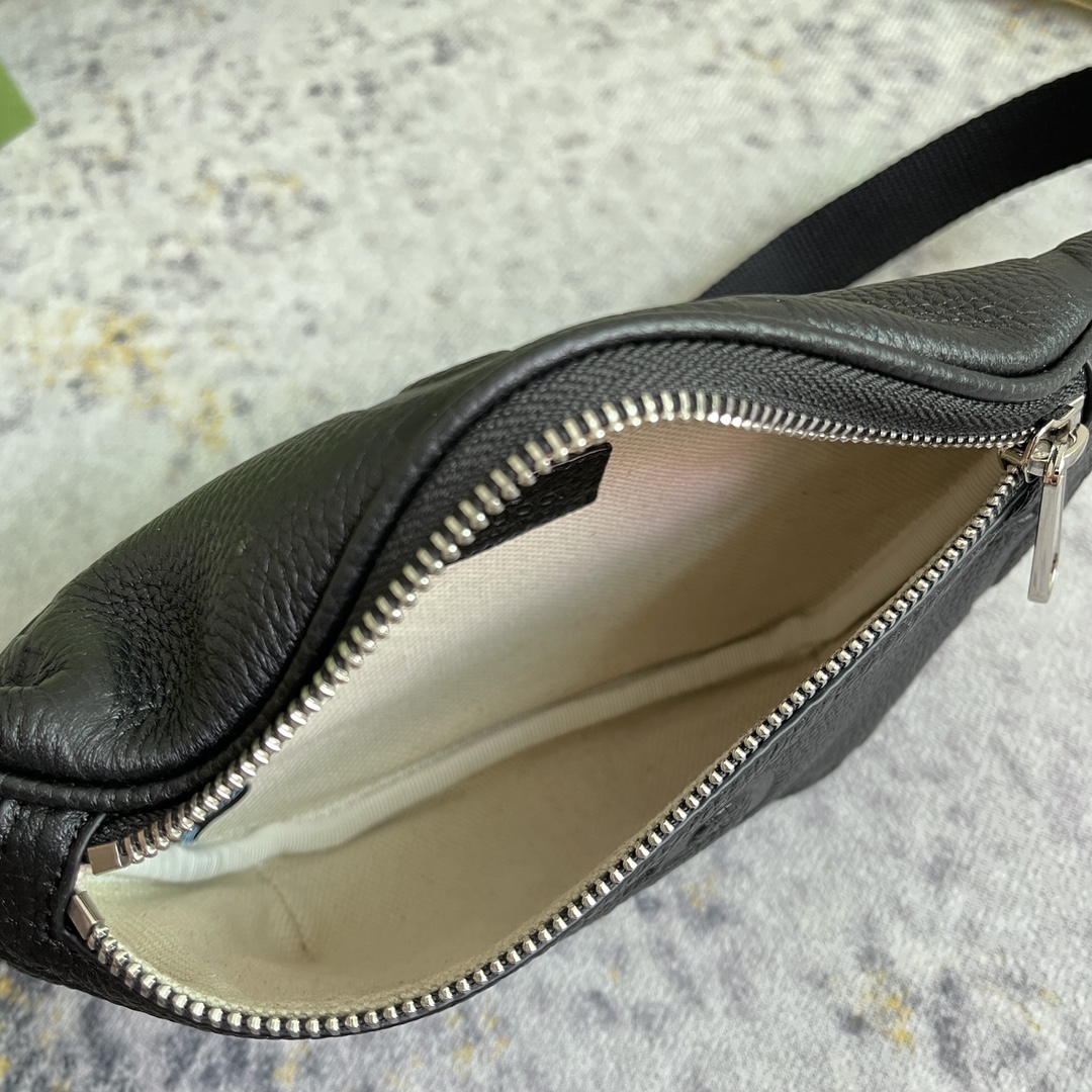 Gucci Men Shoulder Bags 2-Size