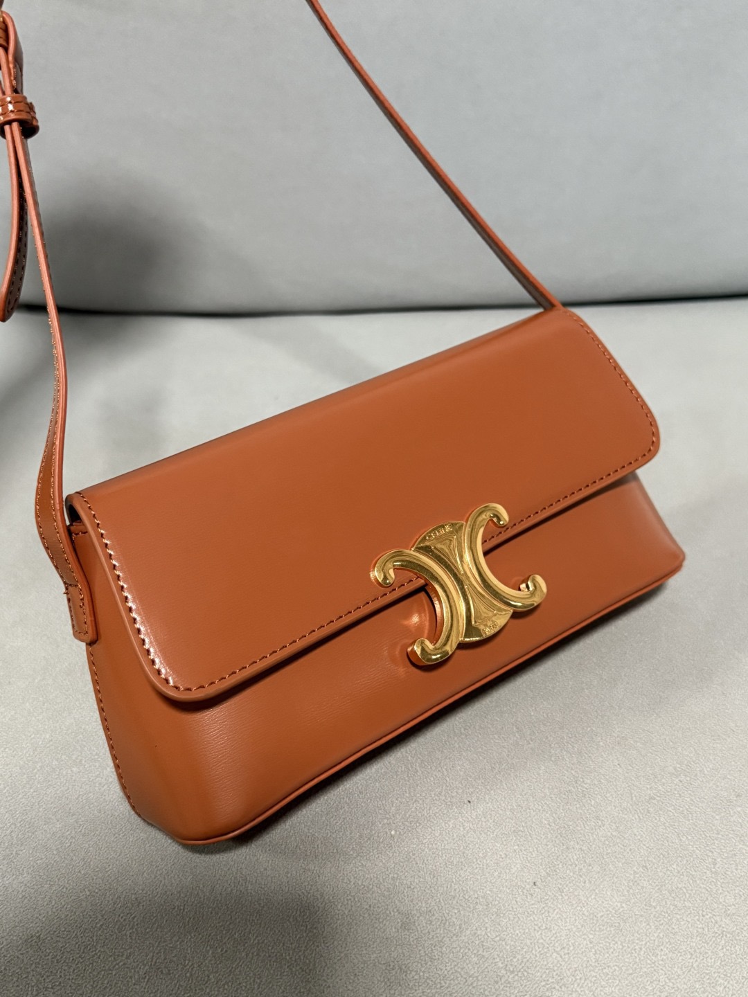 Celine 25ss Lulu Shoulder Bags Size 24*11.5*8cm