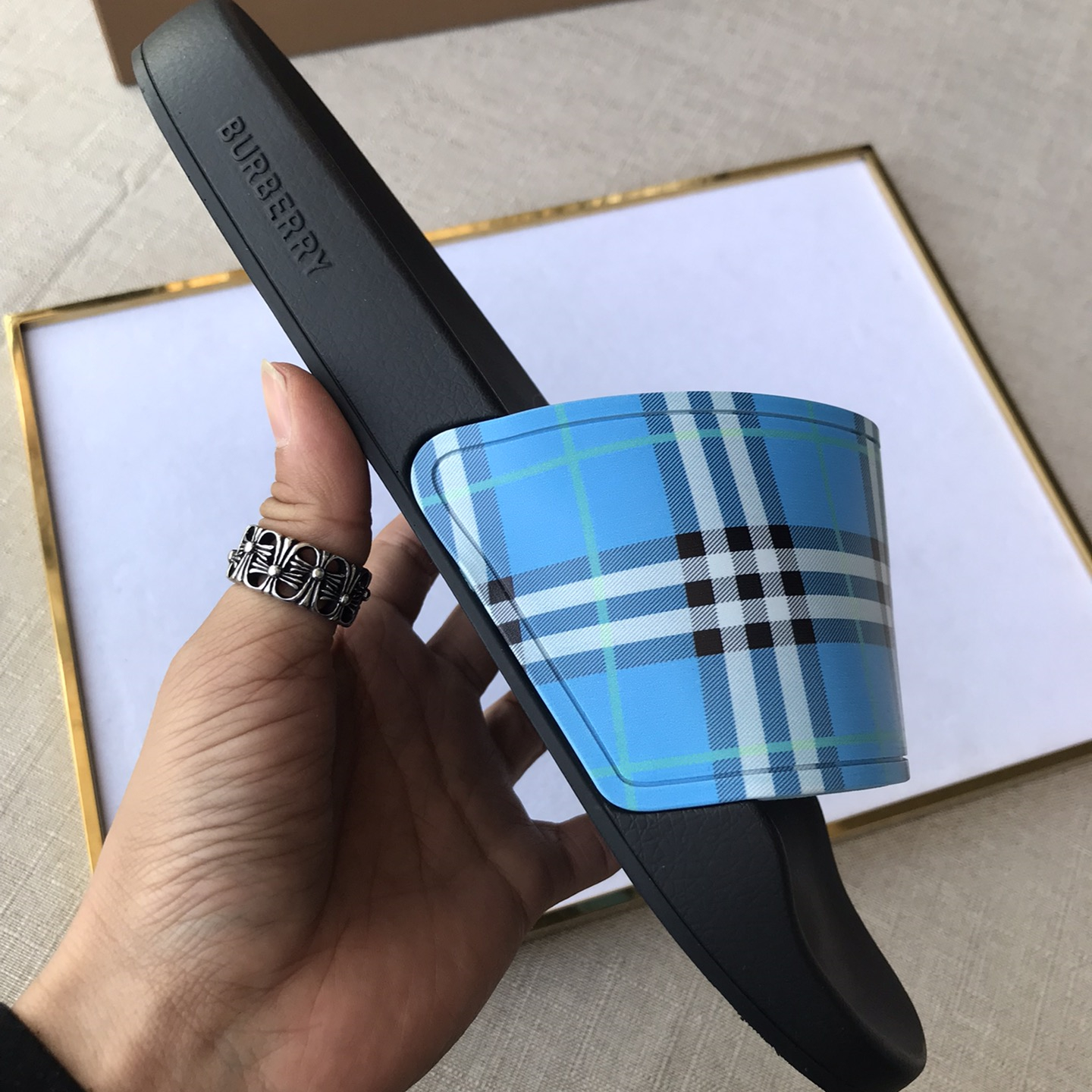 Burberry Mens Women Sandals Gr. 36-46