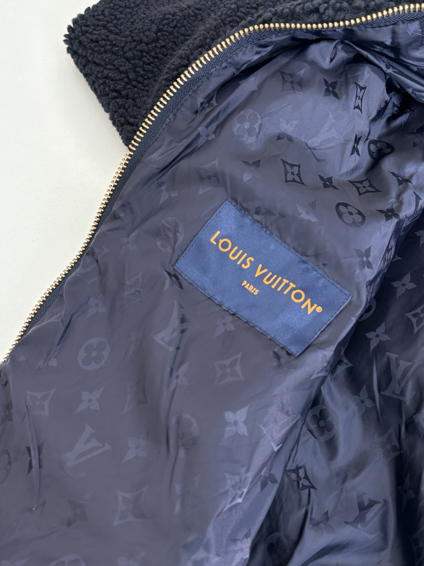 Louis Vuitton Unisex Jacket Size S-XL