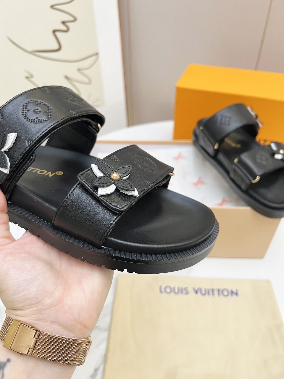 Louis Vuitton Women Slippers Size 36-41