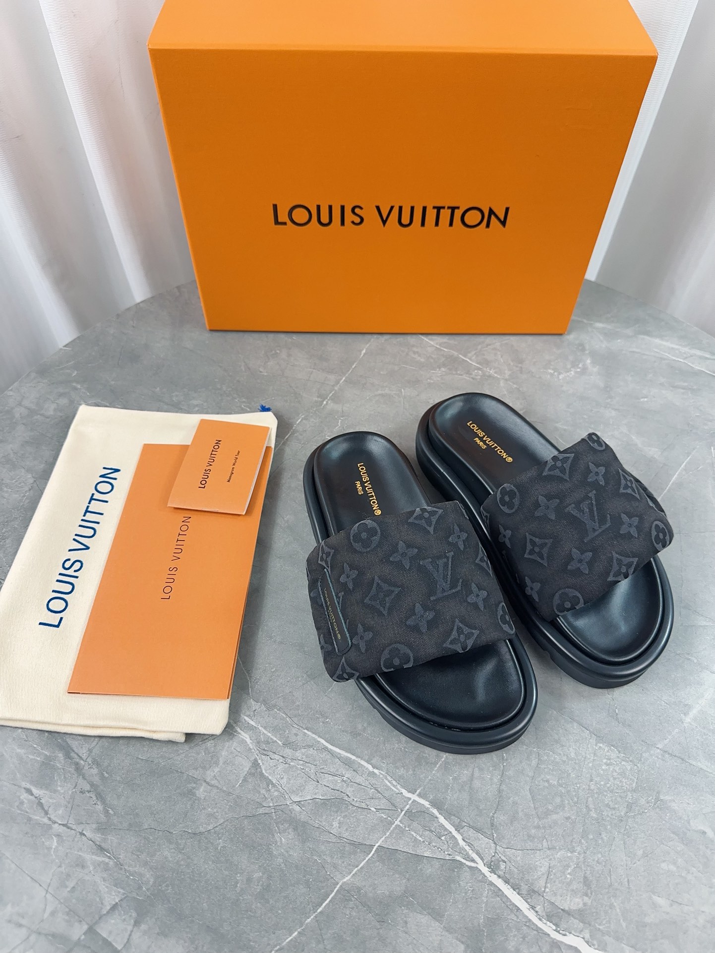 Louis Vuitton 2024ss Pool Pillow Comfort Slippers Size 36-45