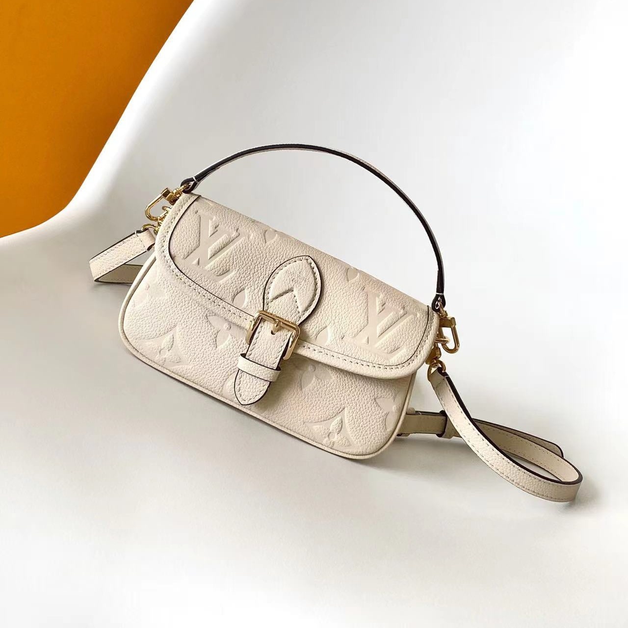 Louis Vuitton M83566 Nano Diane Women Shoulder Bags Size 19*10.5*6cm