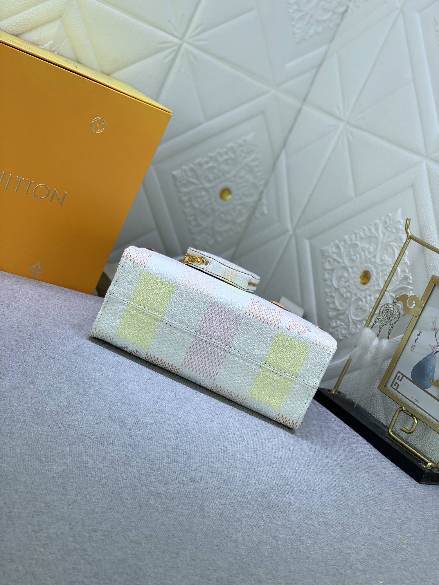 Louis Vuitton M46373 OnTheGo Shoulder Bags Size 25*19*11cm