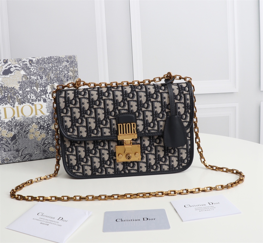 Dior Women Shoulder Bags 24cm