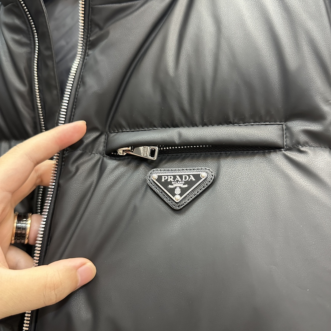 Prada Men Winter Vest Size 48-56