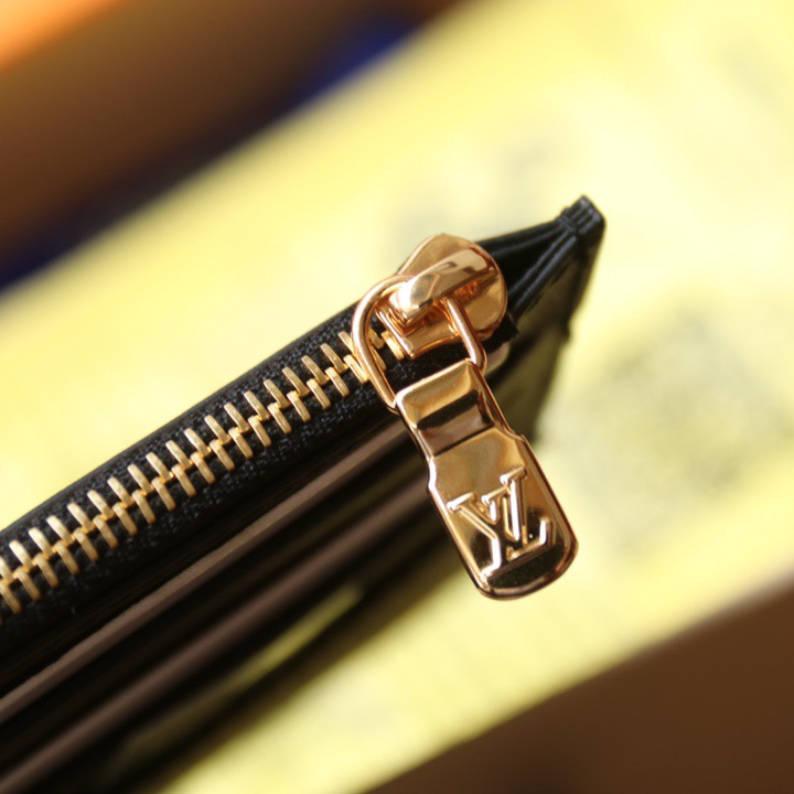 Louis Vuitton Slim Purse Size 20*11*0.5cm M80348 M80390 N60536
