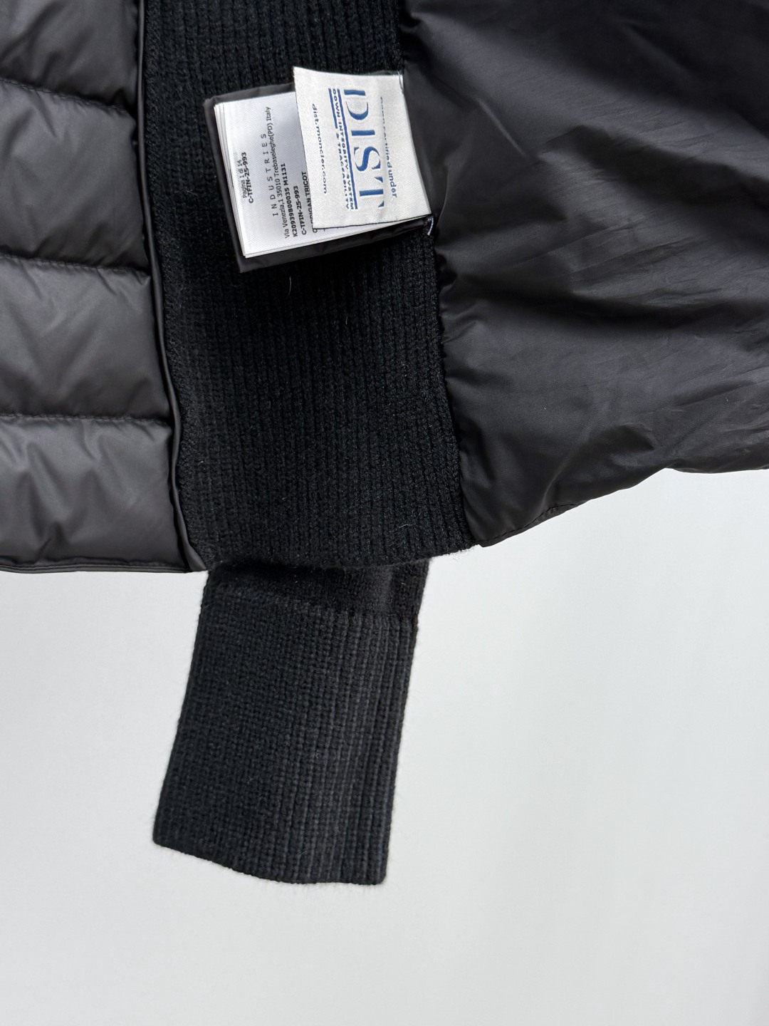 Moncler 25ss Women Gisors Down Jacket Size S-XL